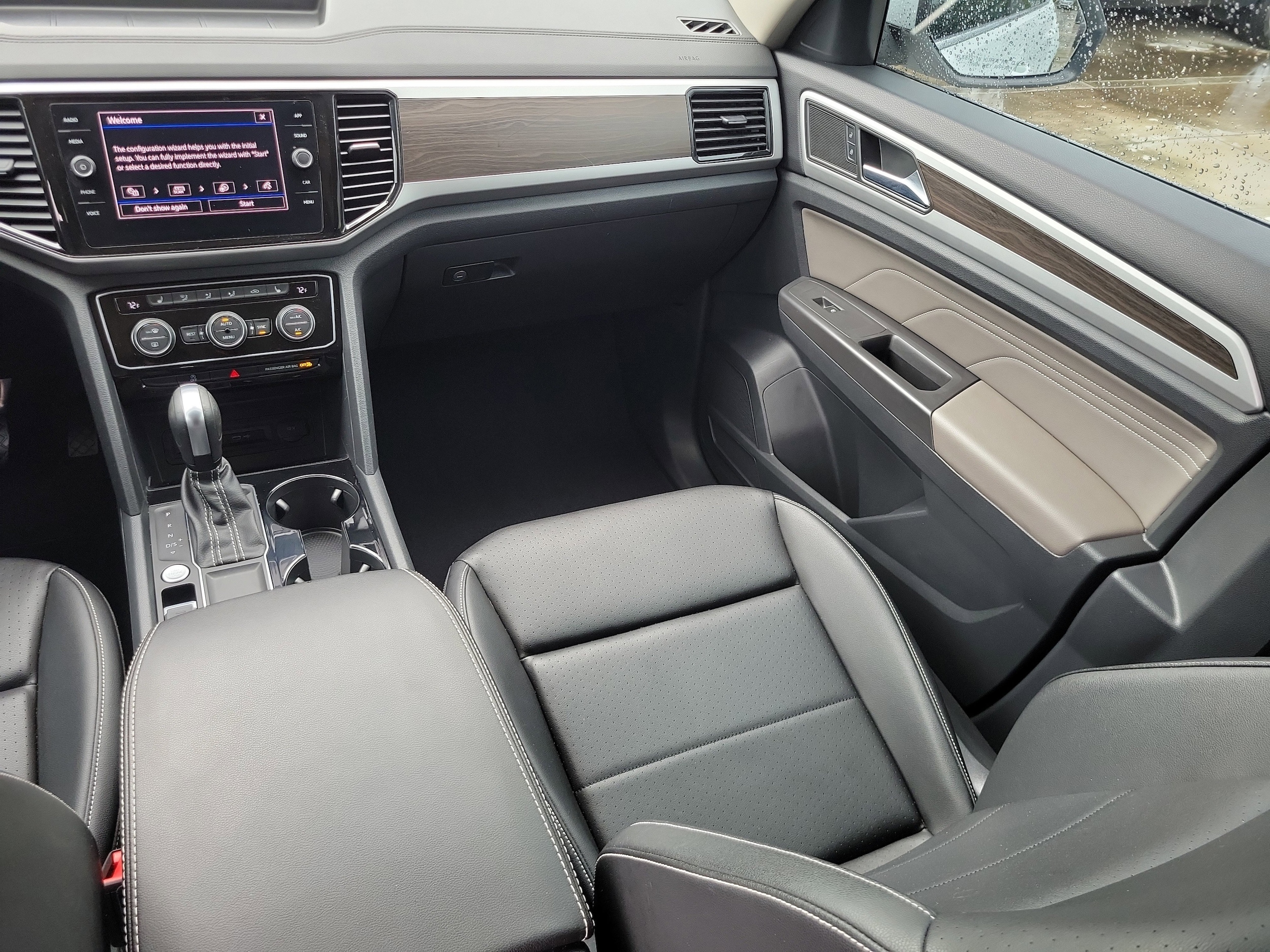 2023 Volkswagen Atlas SE w/Tech - Photo 14