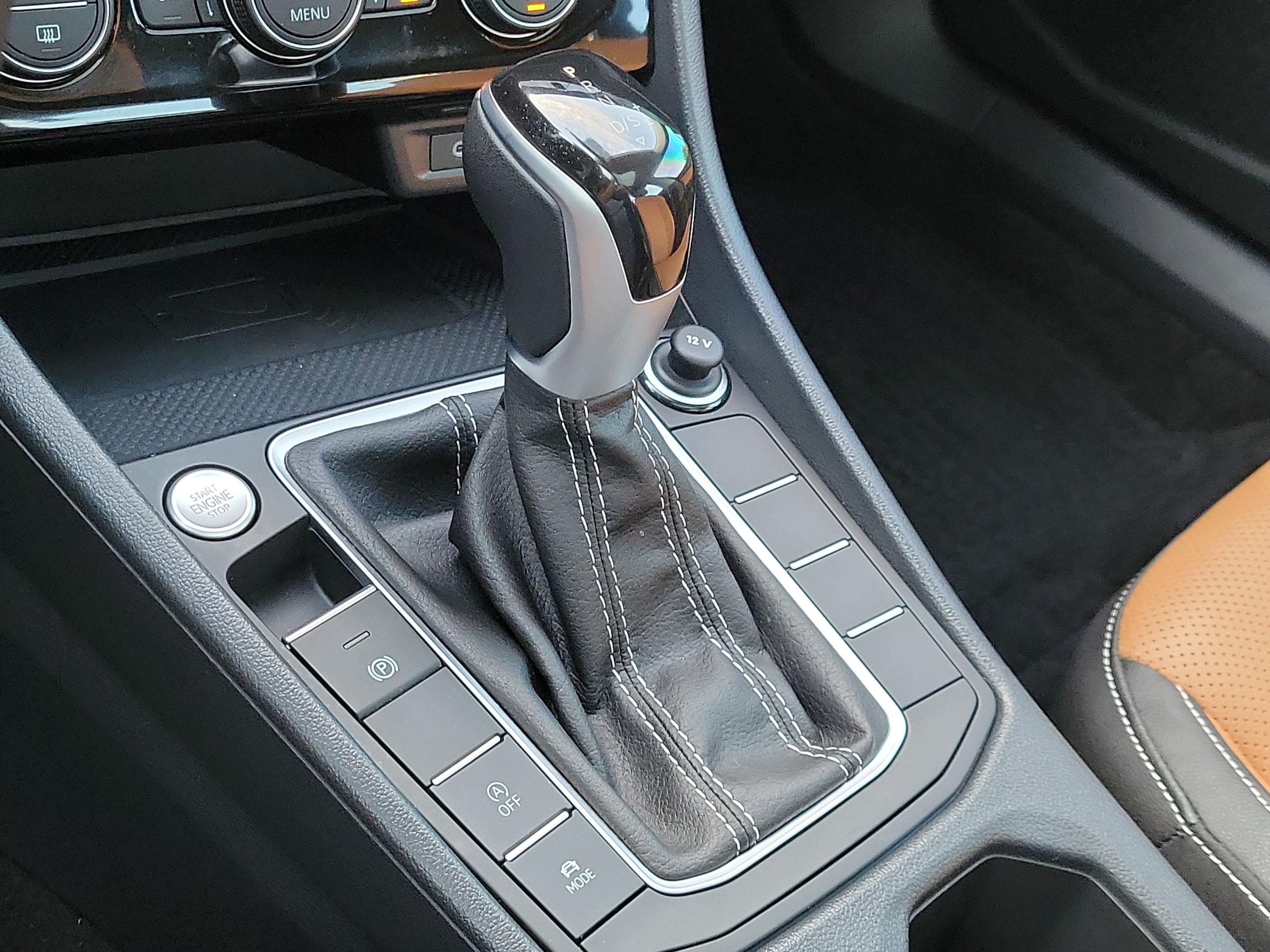 2024 Volkswagen Jetta SEL - Photo 28