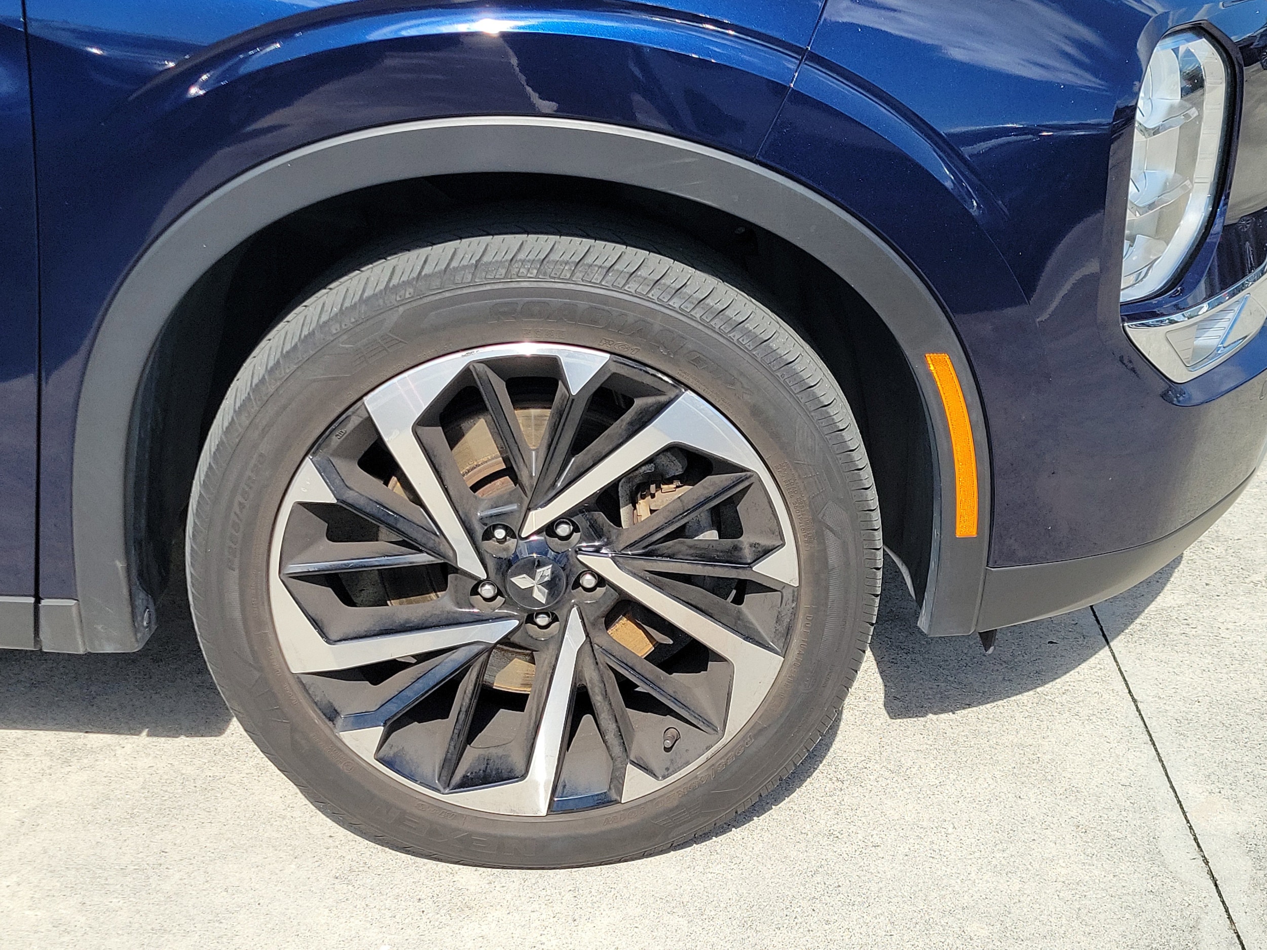 2024 Mitsubishi Outlander SE - Photo 11