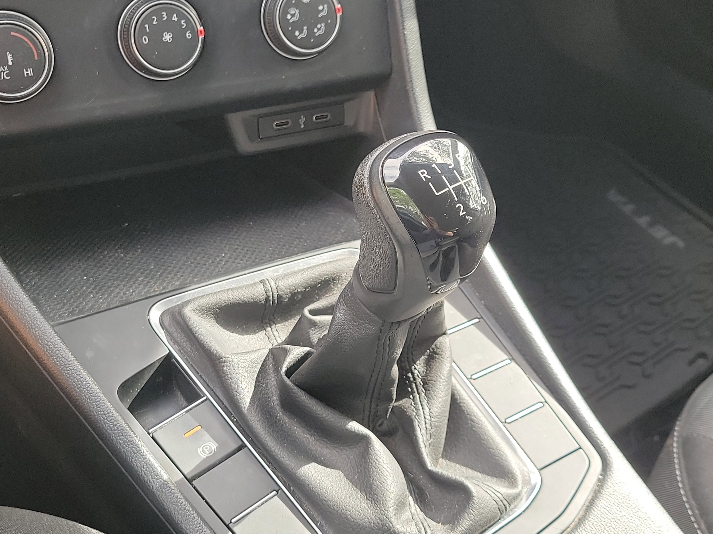 2023 Volkswagen Jetta S - Photo 26