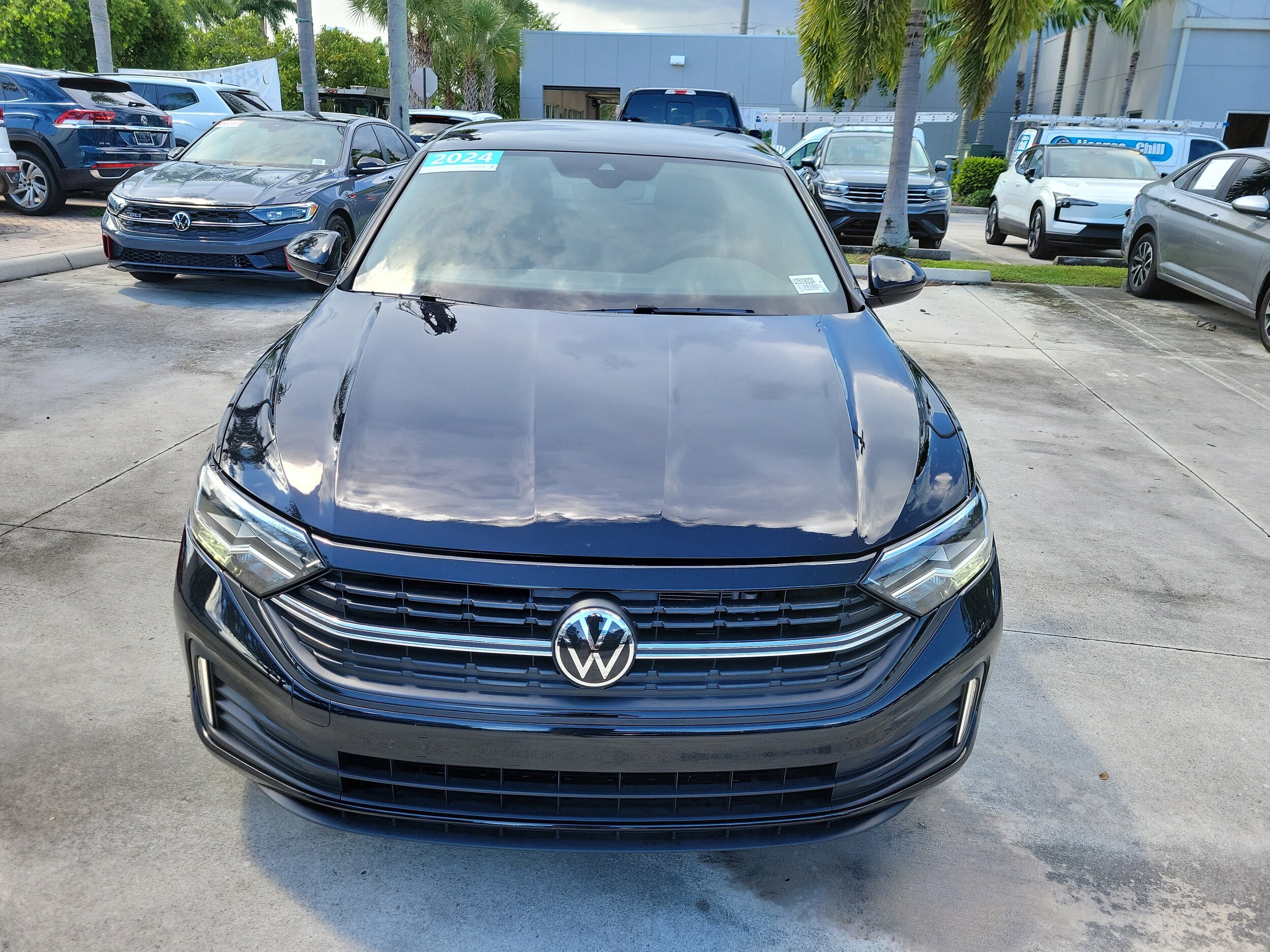 2024 Volkswagen Jetta 1.5T Sport photo 2