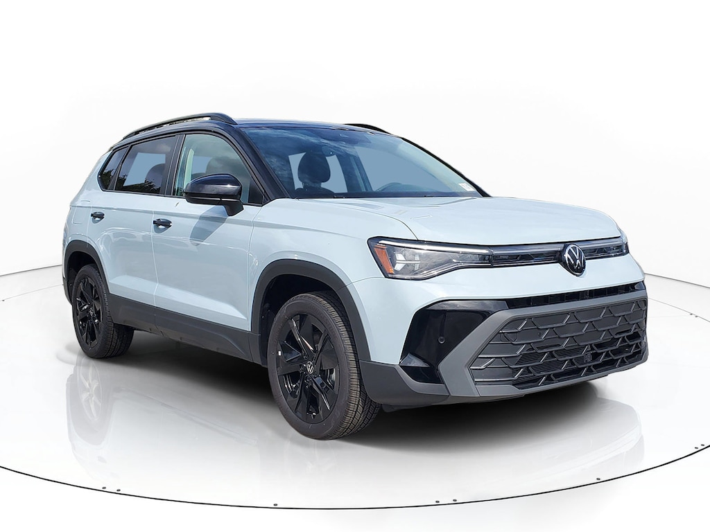 New 2026 Volkswagen Taos 1.5T SE Black SUV