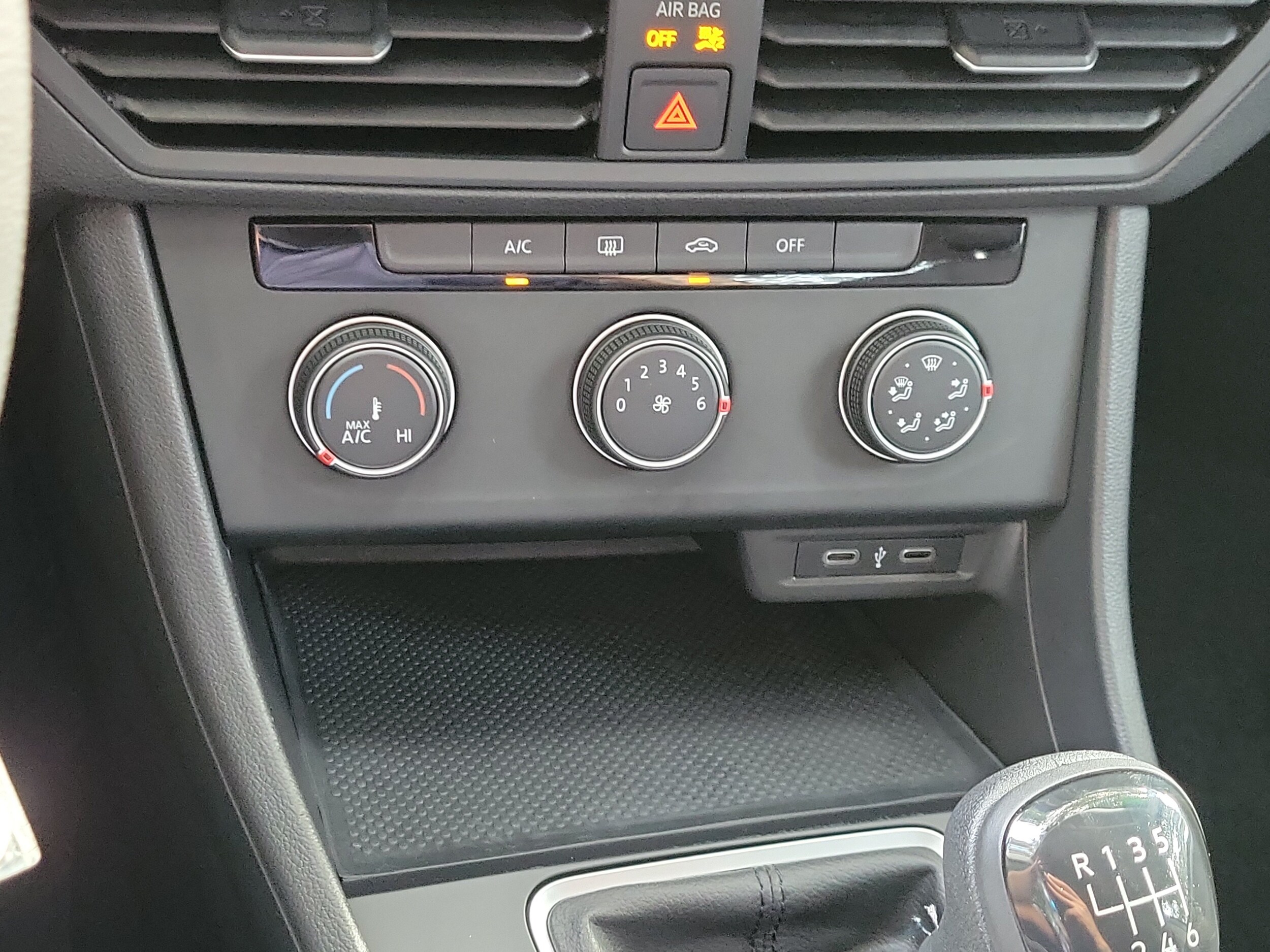 2023 Volkswagen Jetta S - Photo 25