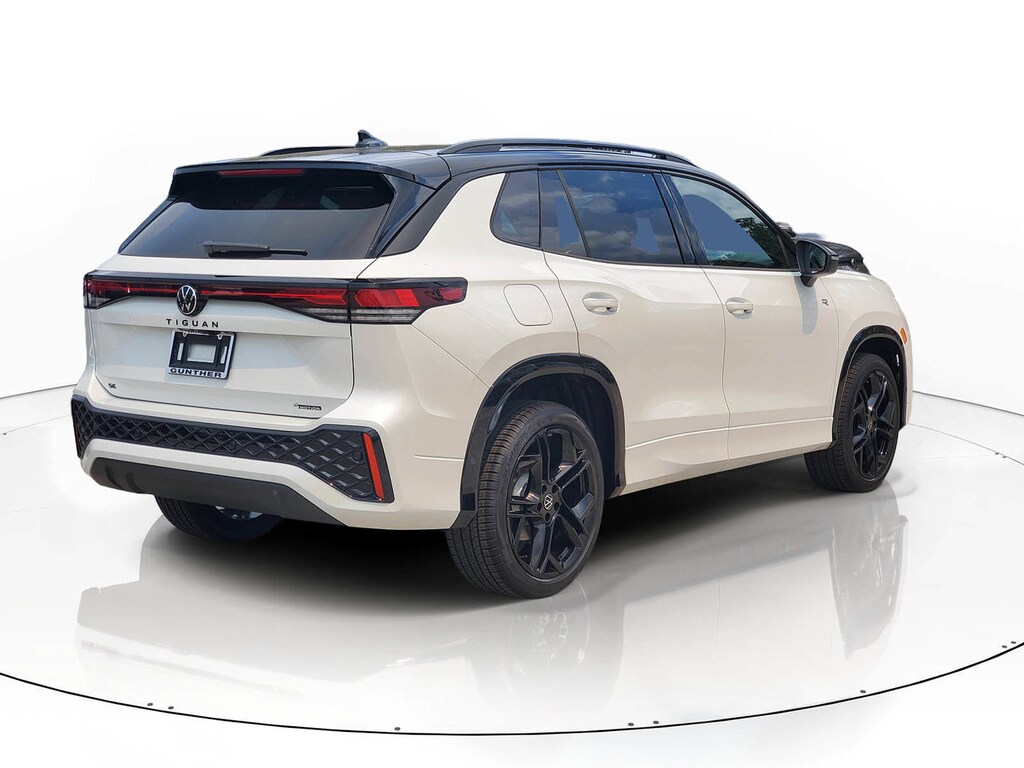 New 2026 Volkswagen Tiguan SE R-Line Black SUV