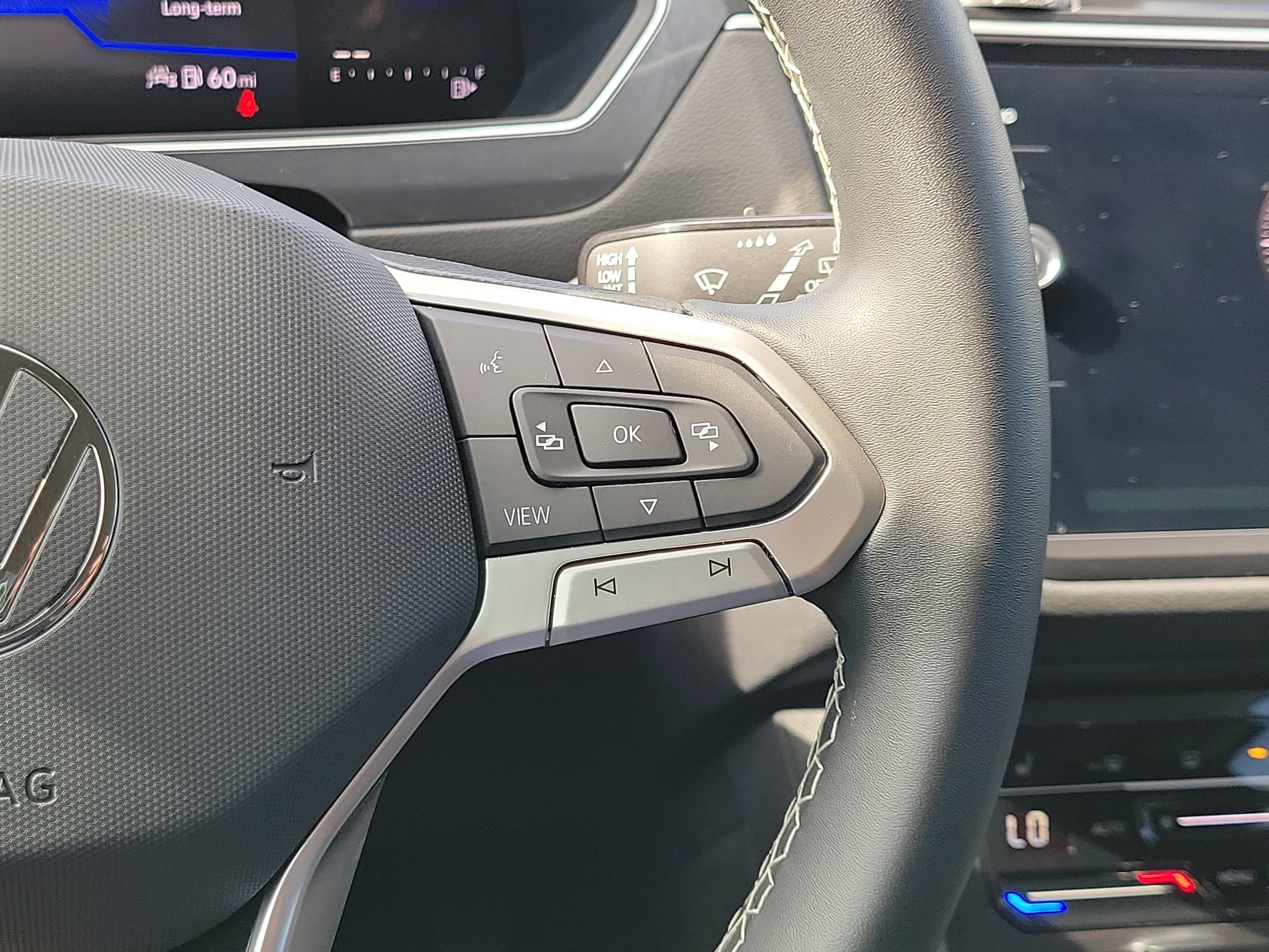 2024 Volkswagen Tiguan SE - Photo 21