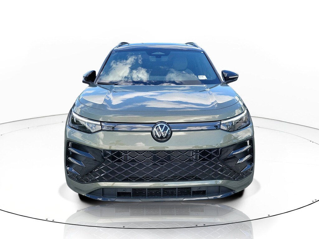 New 2026 Volkswagen Tiguan 2.0T SE R-Line Black SUV