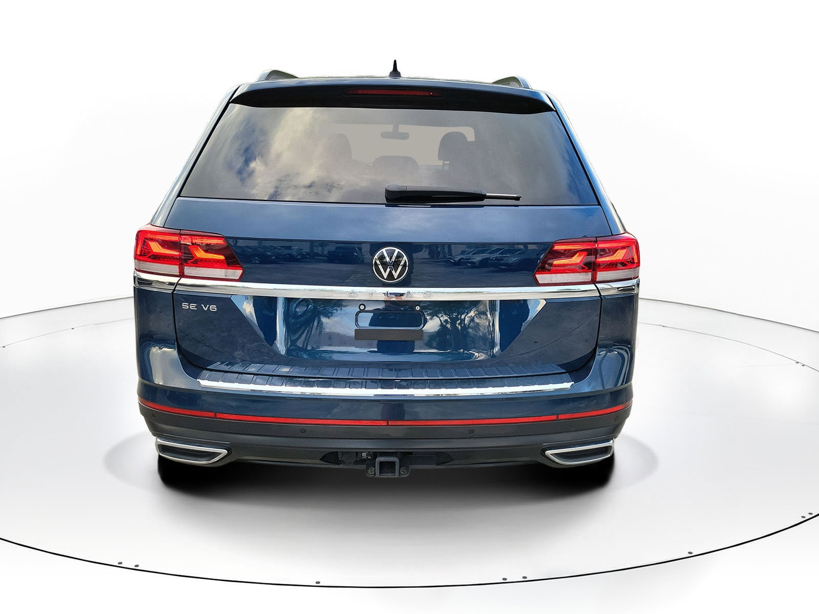 2023 Volkswagen Atlas SE w/Tech - Photo 7