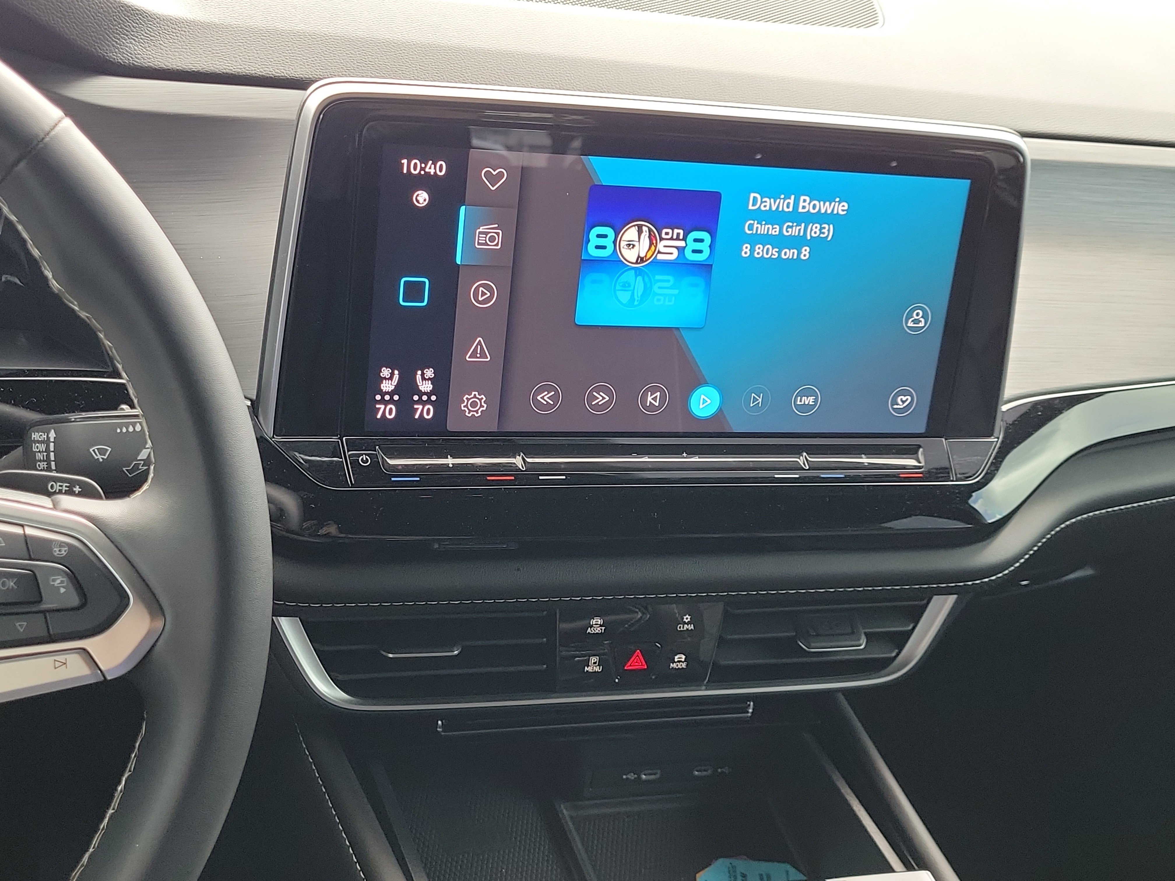 2024 Volkswagen Atlas Cross Sport SE w/Tech - Photo 26