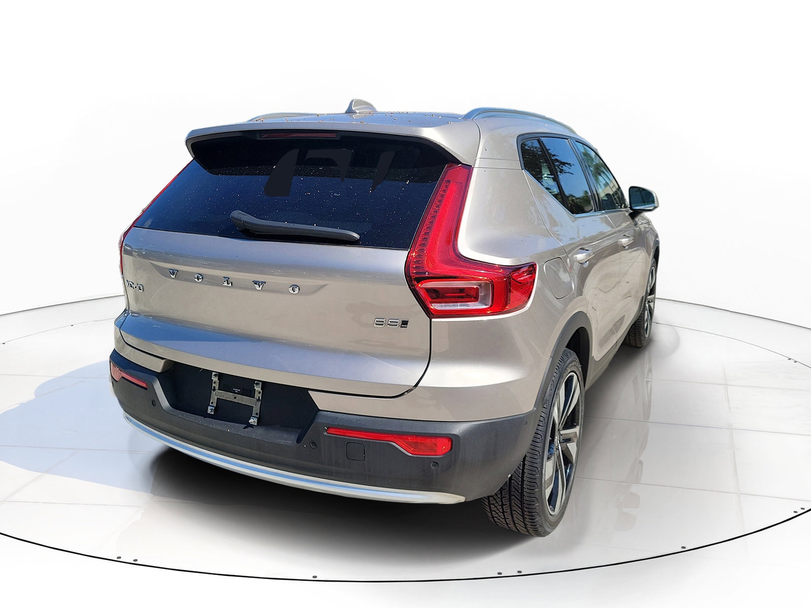 2024 Volvo XC40 Plus - Photo 8
