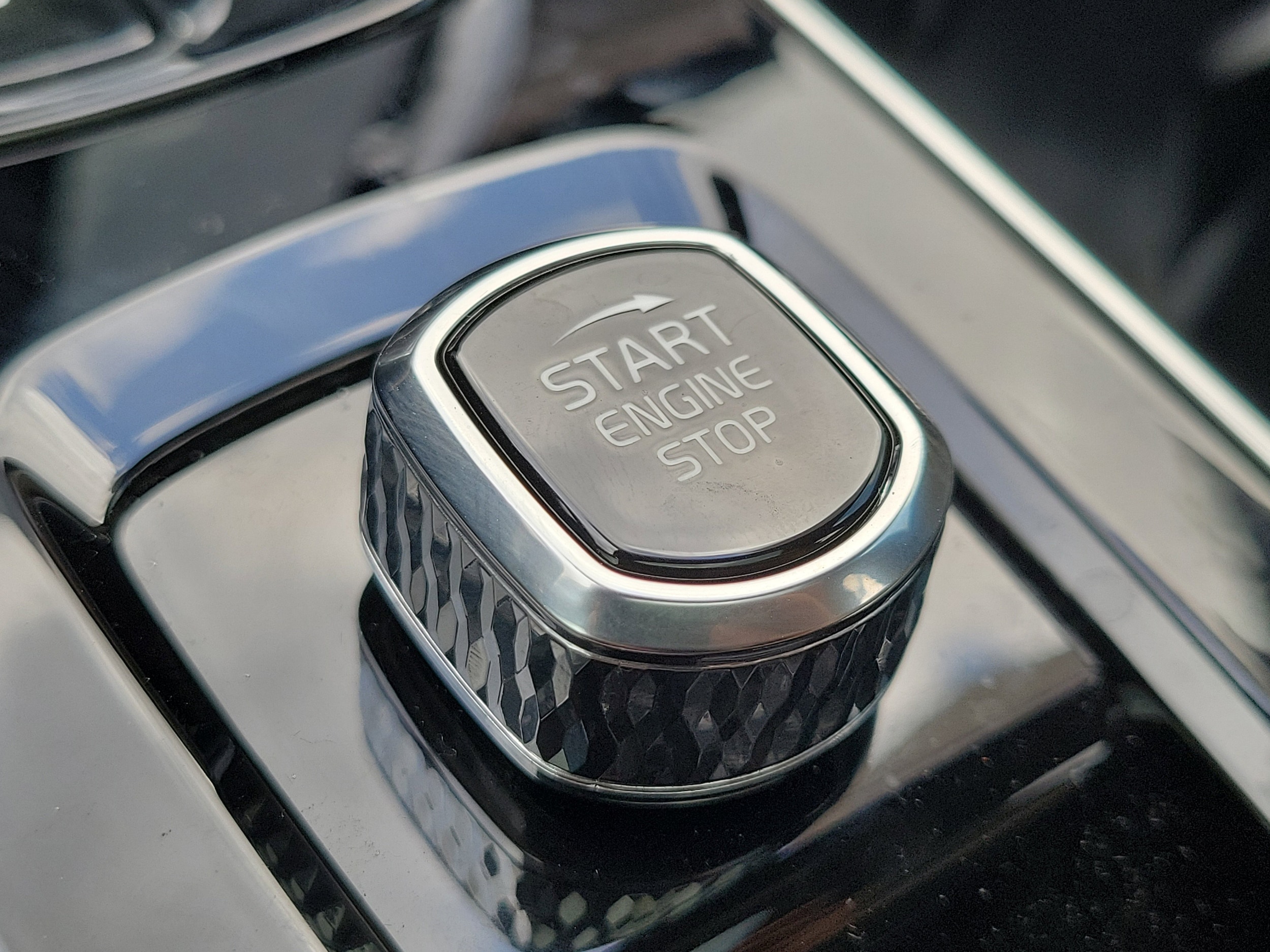 2026 Volvo XC90 Plus - Photo 29