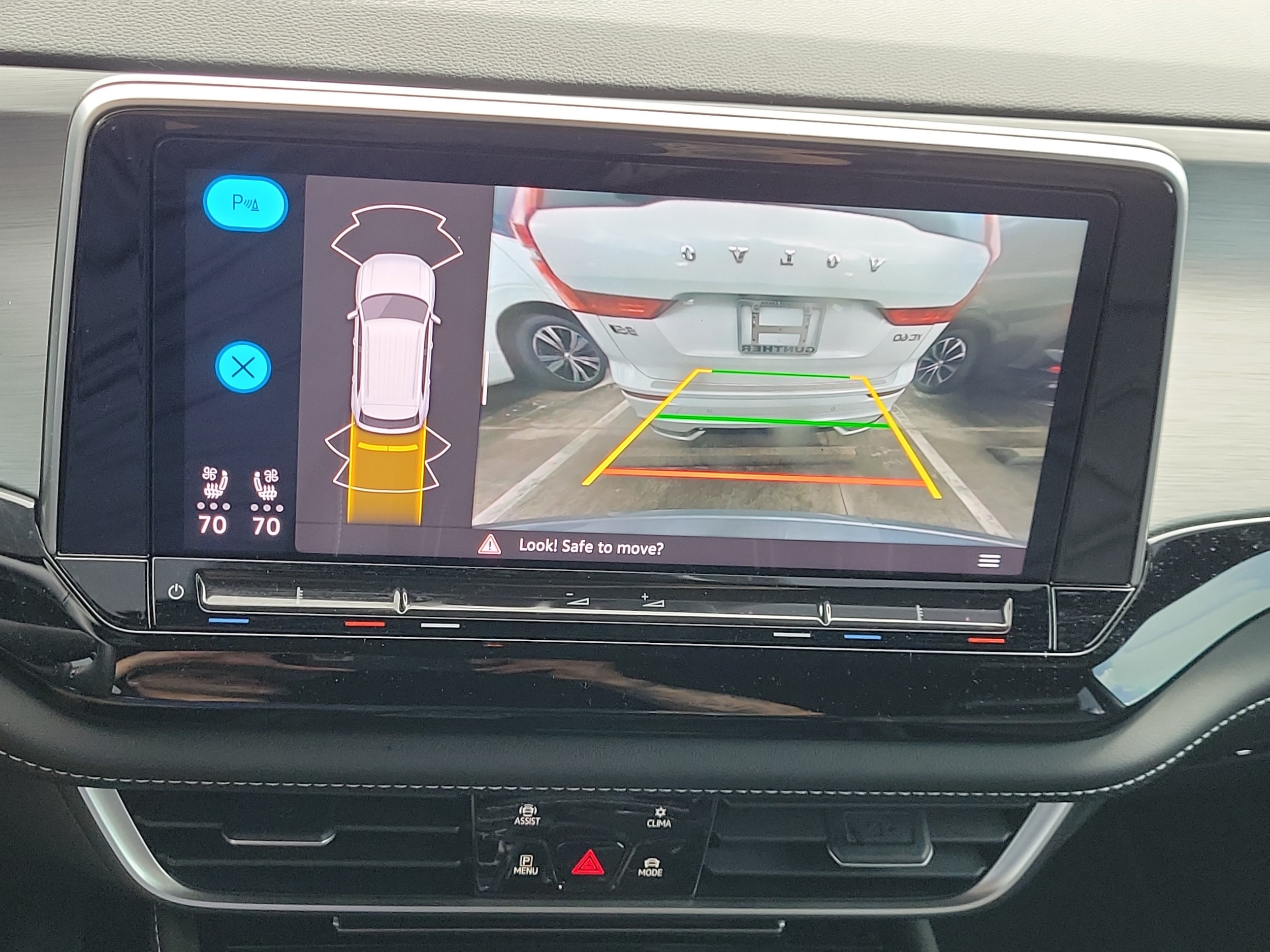 2024 Volkswagen Atlas Cross Sport SE w/Tech - Photo 27
