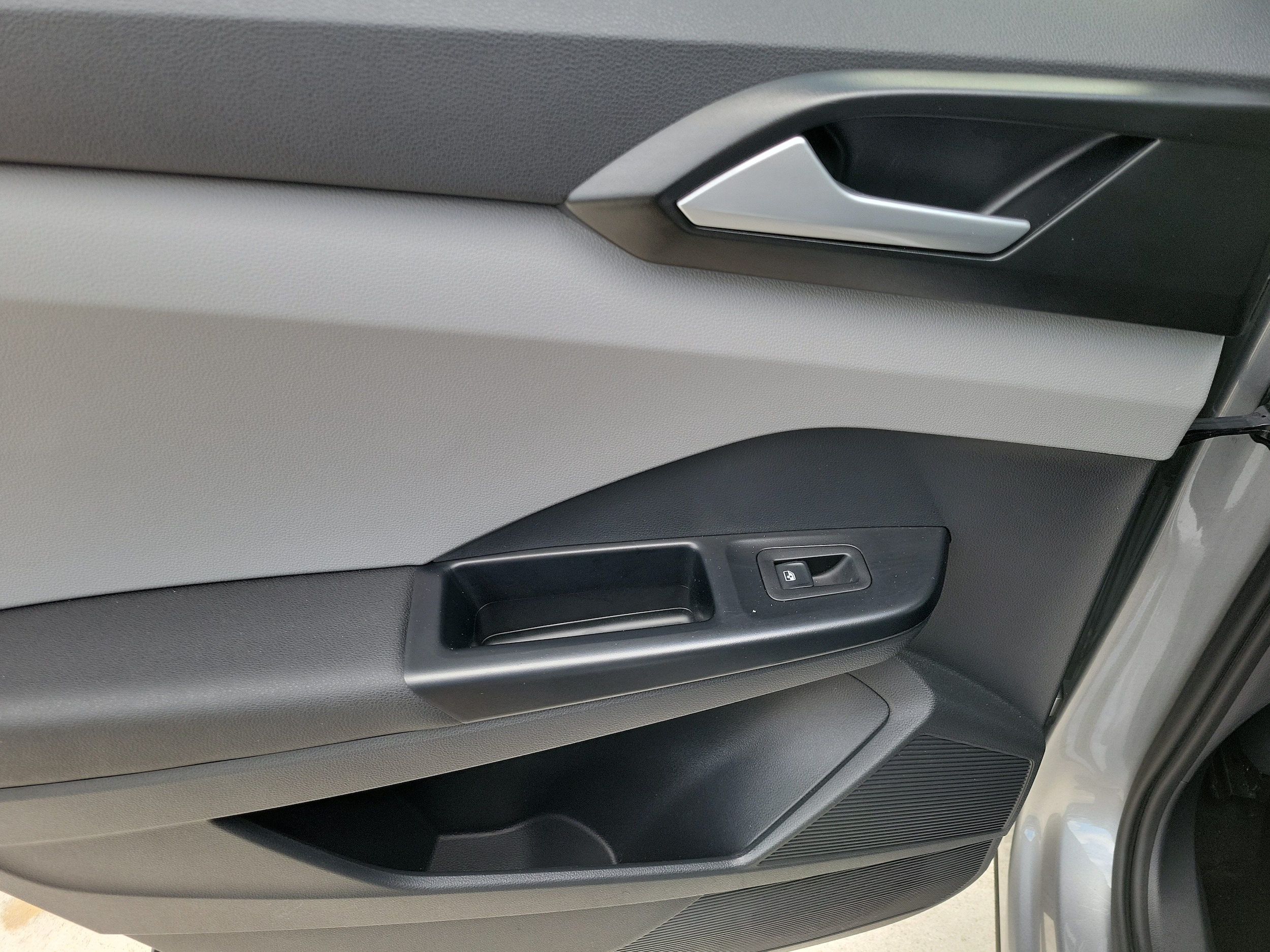 2023 Volkswagen Taos S - Photo 16