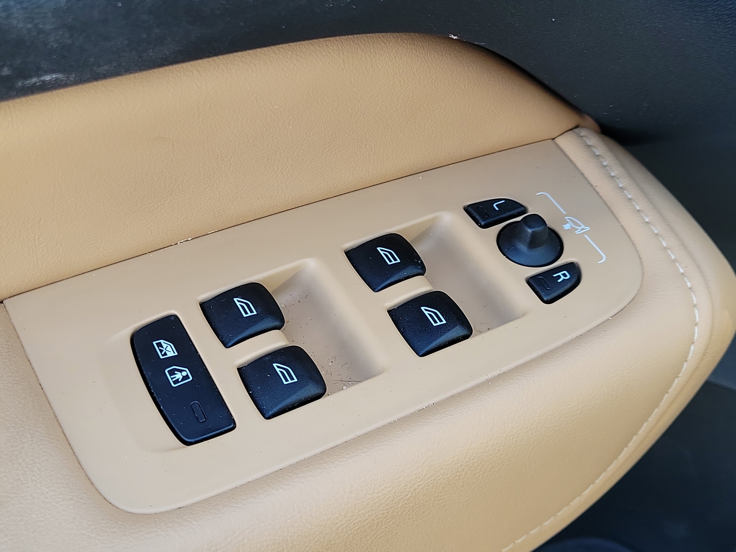 2023 Volvo XC60 Ultimate - Photo 14