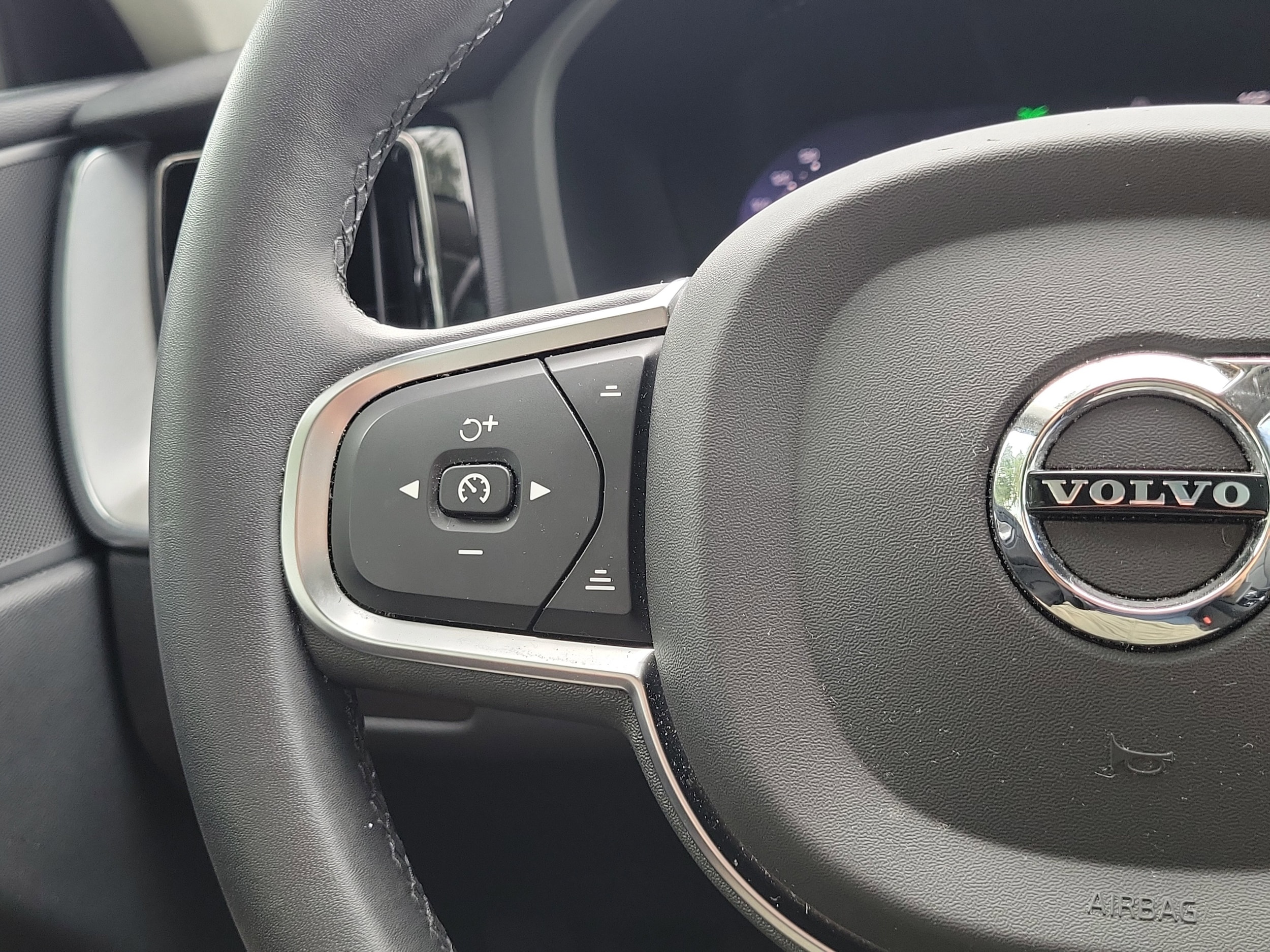 2024 Volvo XC60 Core - Photo 24
