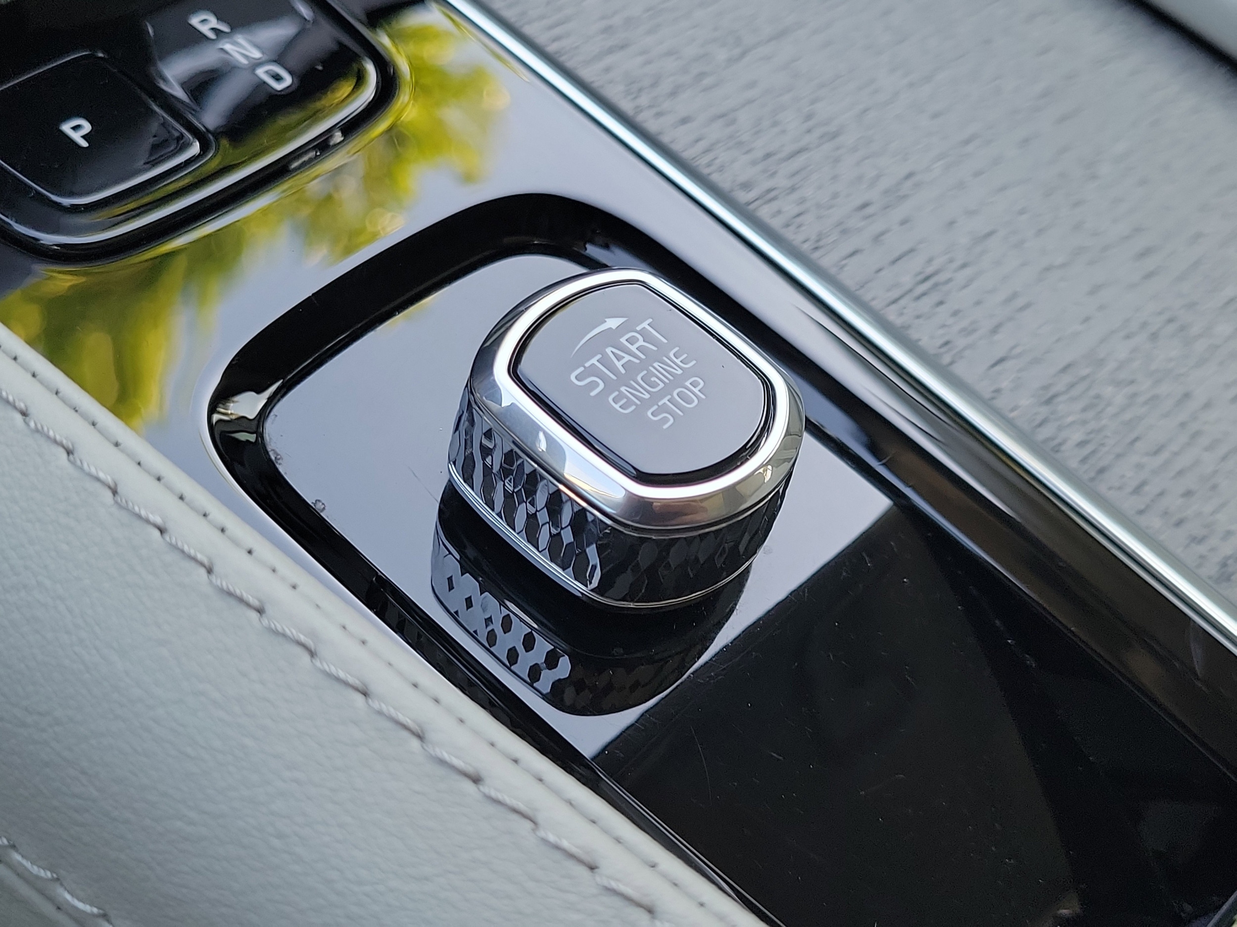 2025 Volvo XC90 Plus - Photo 29