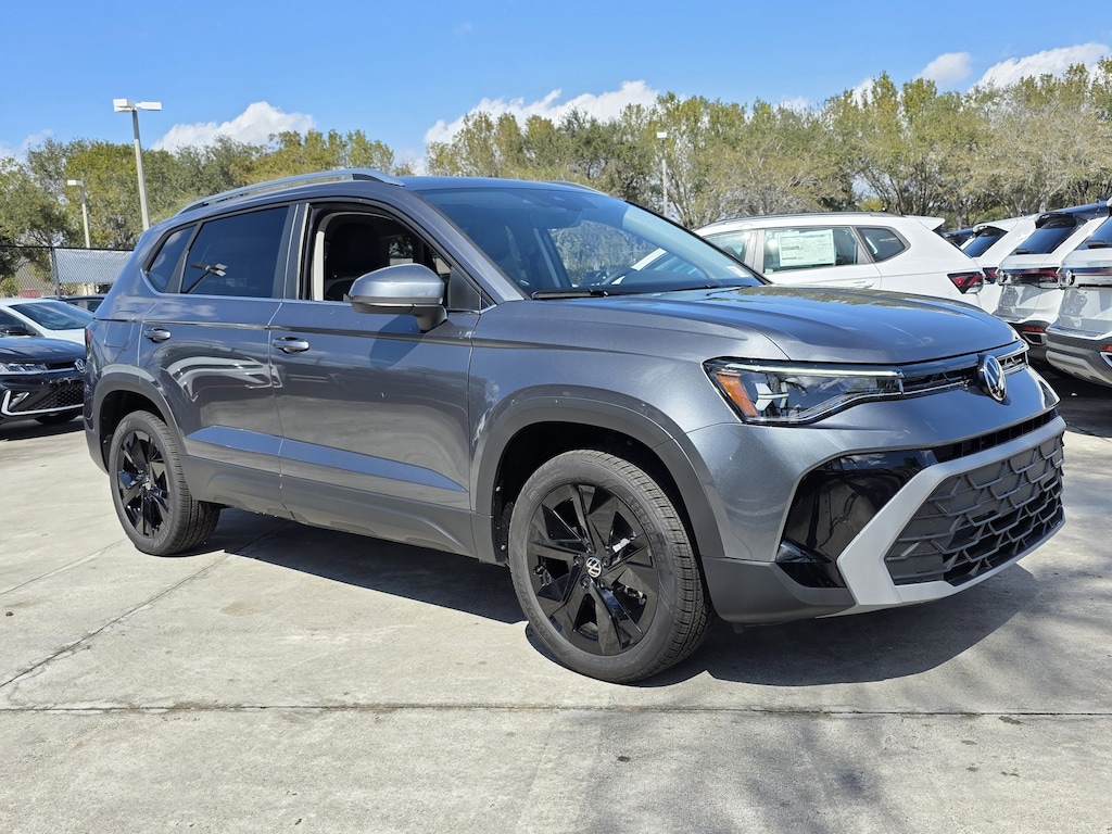New 2026 Volkswagen Taos 1.5T SE SUV