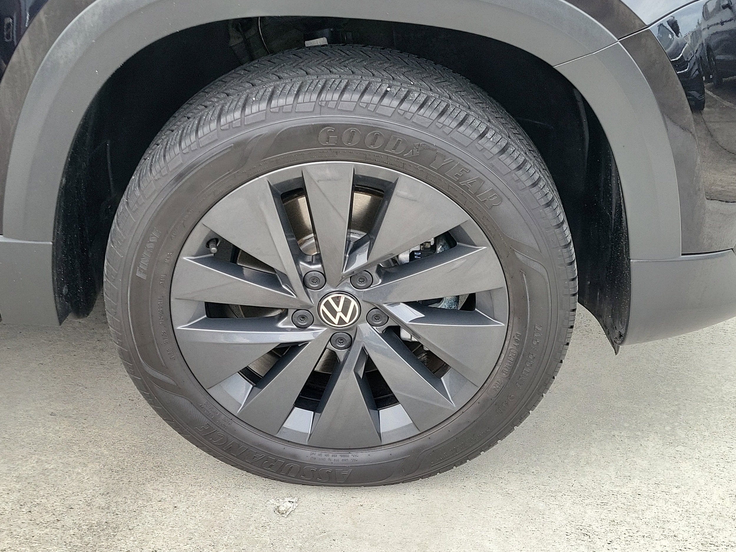 2024 Volkswagen Taos S - Photo 11
