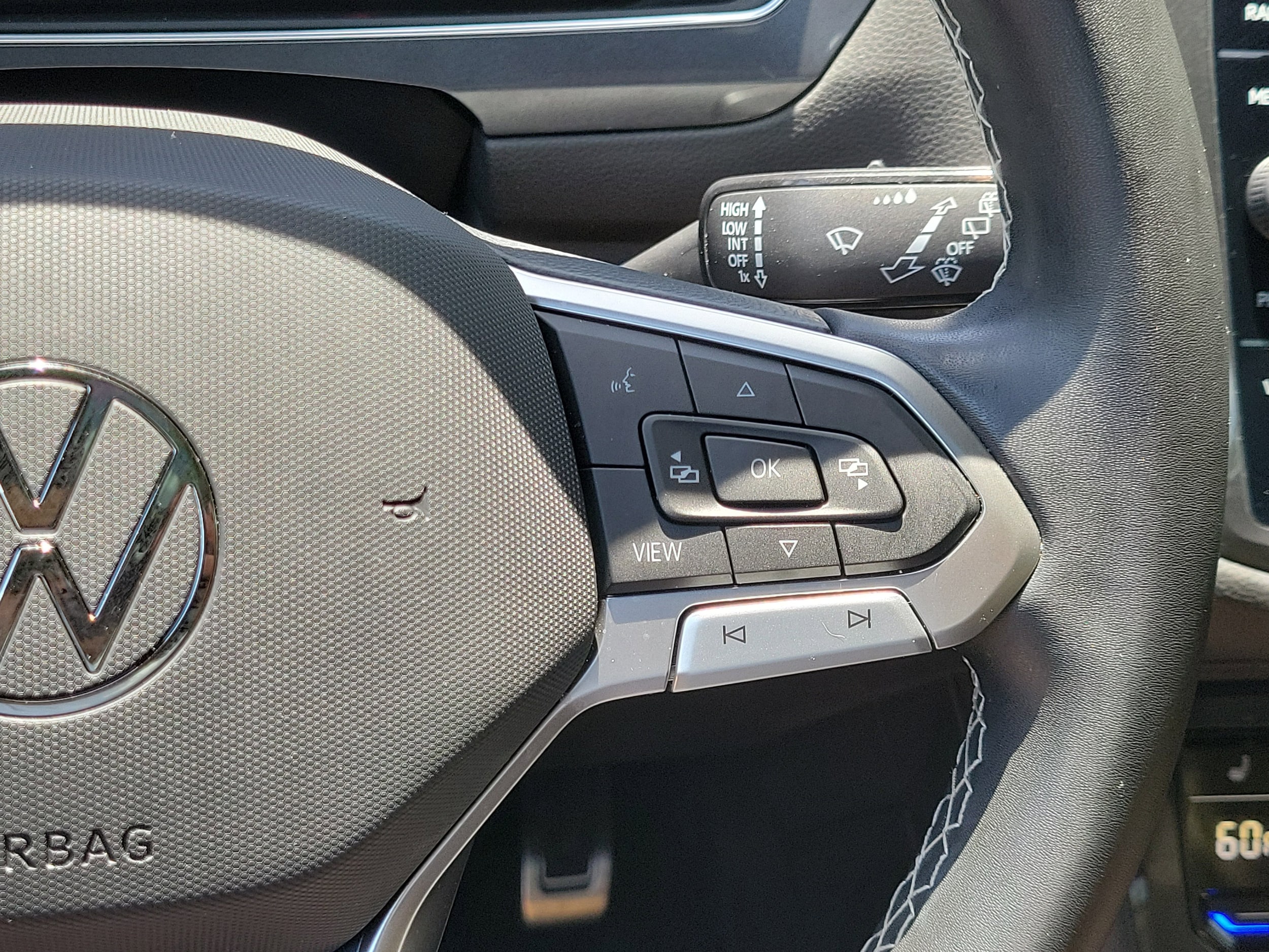 2023 Volkswagen Tiguan SE R-LINE BLACK - Photo 21