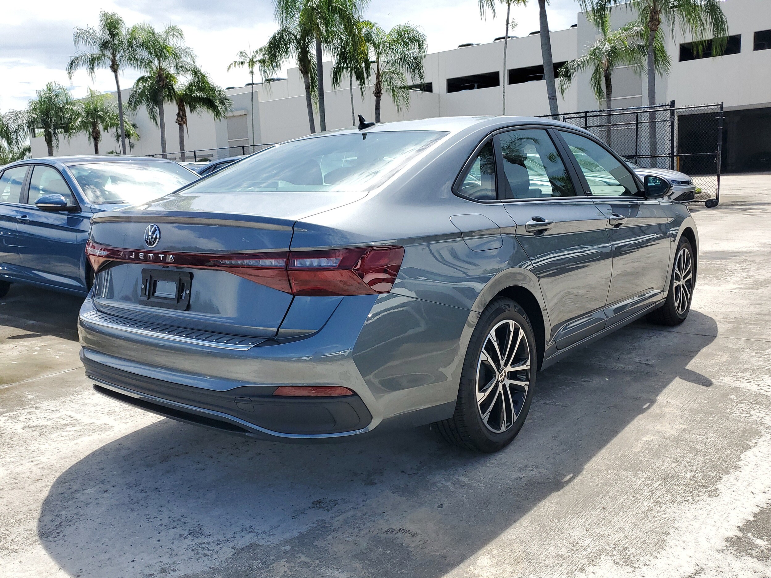 2026 Volkswagen Jetta 1.5T Sport photo 3