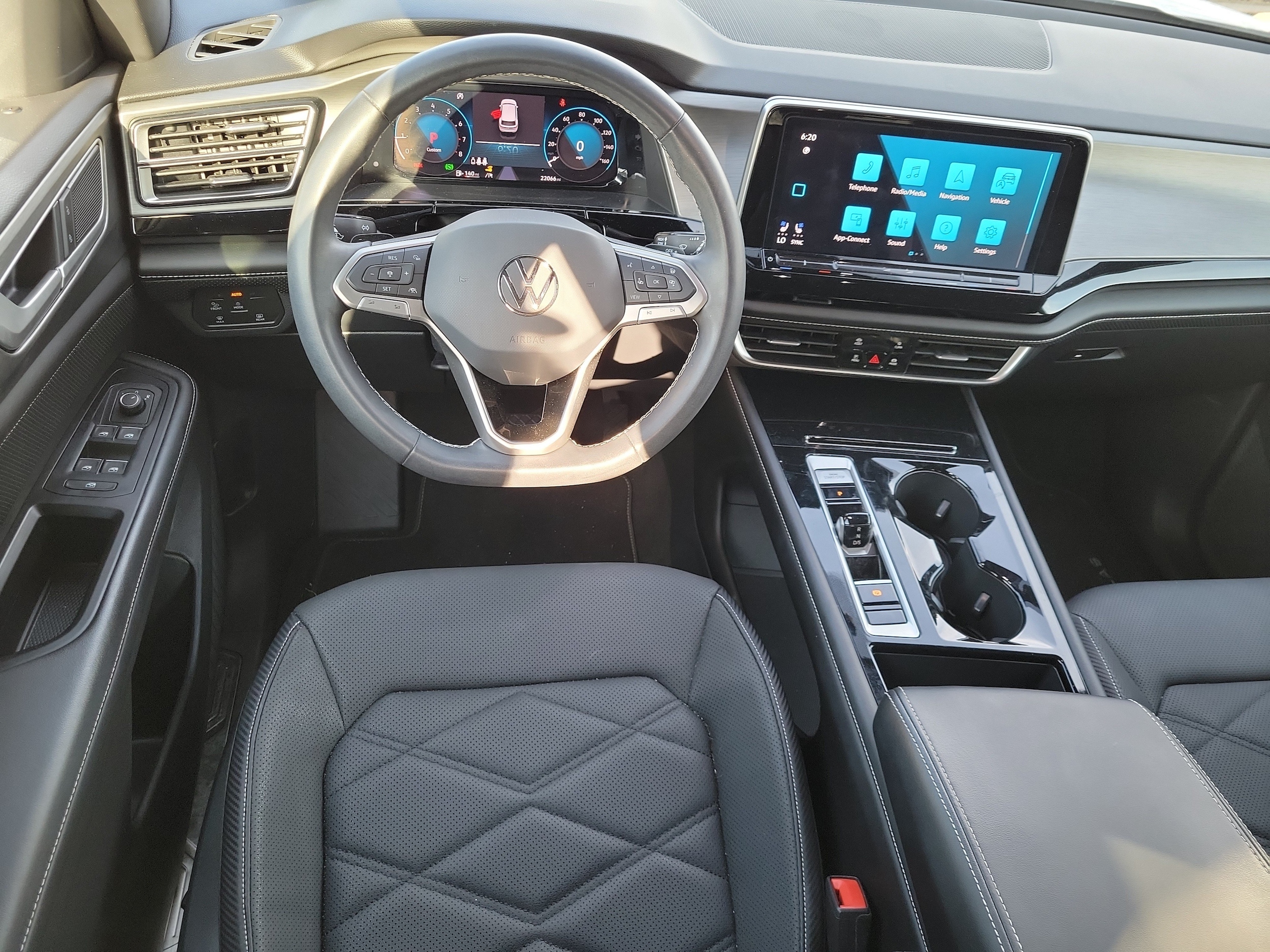 2024 Volkswagen Atlas Cross Sport SE w/Tech - Photo 12