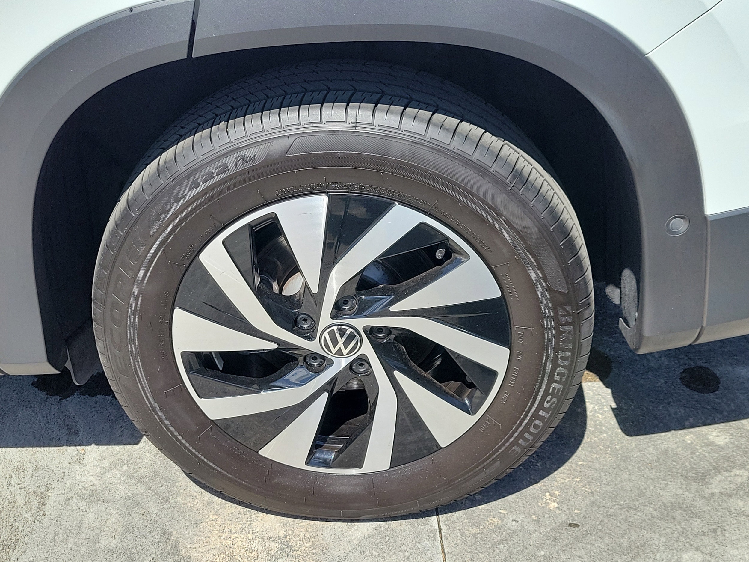 2025 Volkswagen Tiguan S - Photo 6