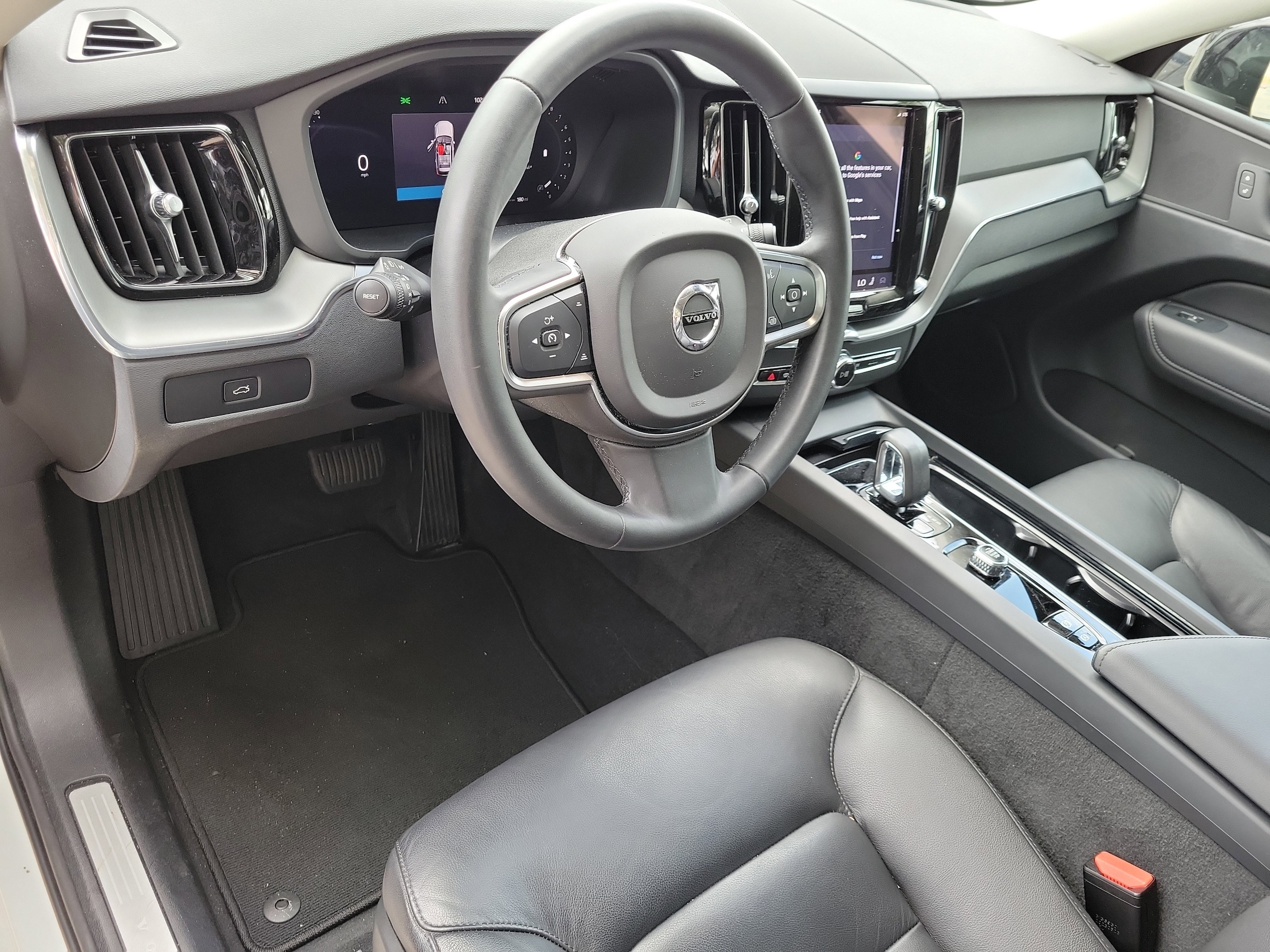 2024 Volvo XC60 Core - Photo 19