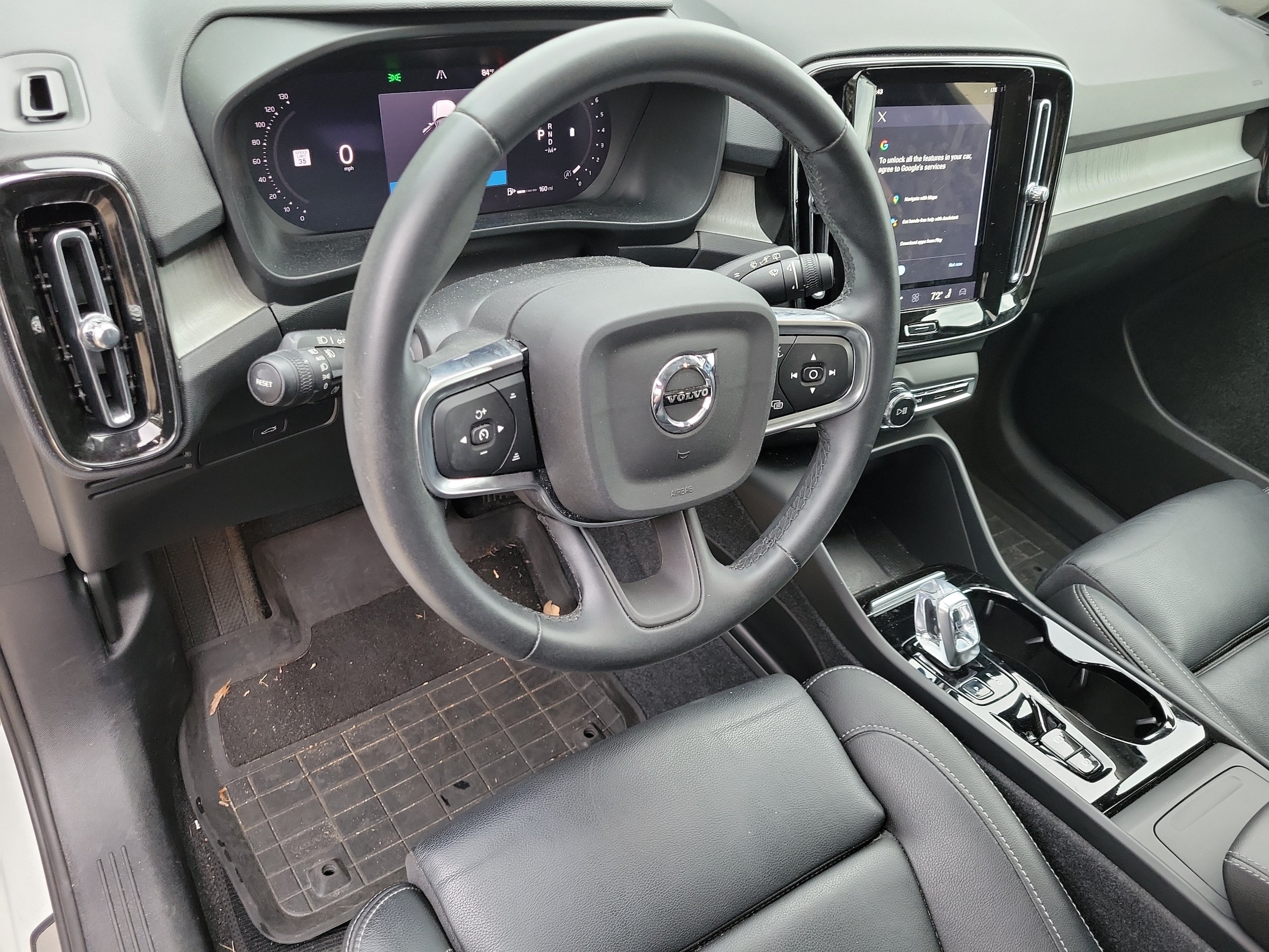 2024 Volvo XC40 Plus - Photo 15