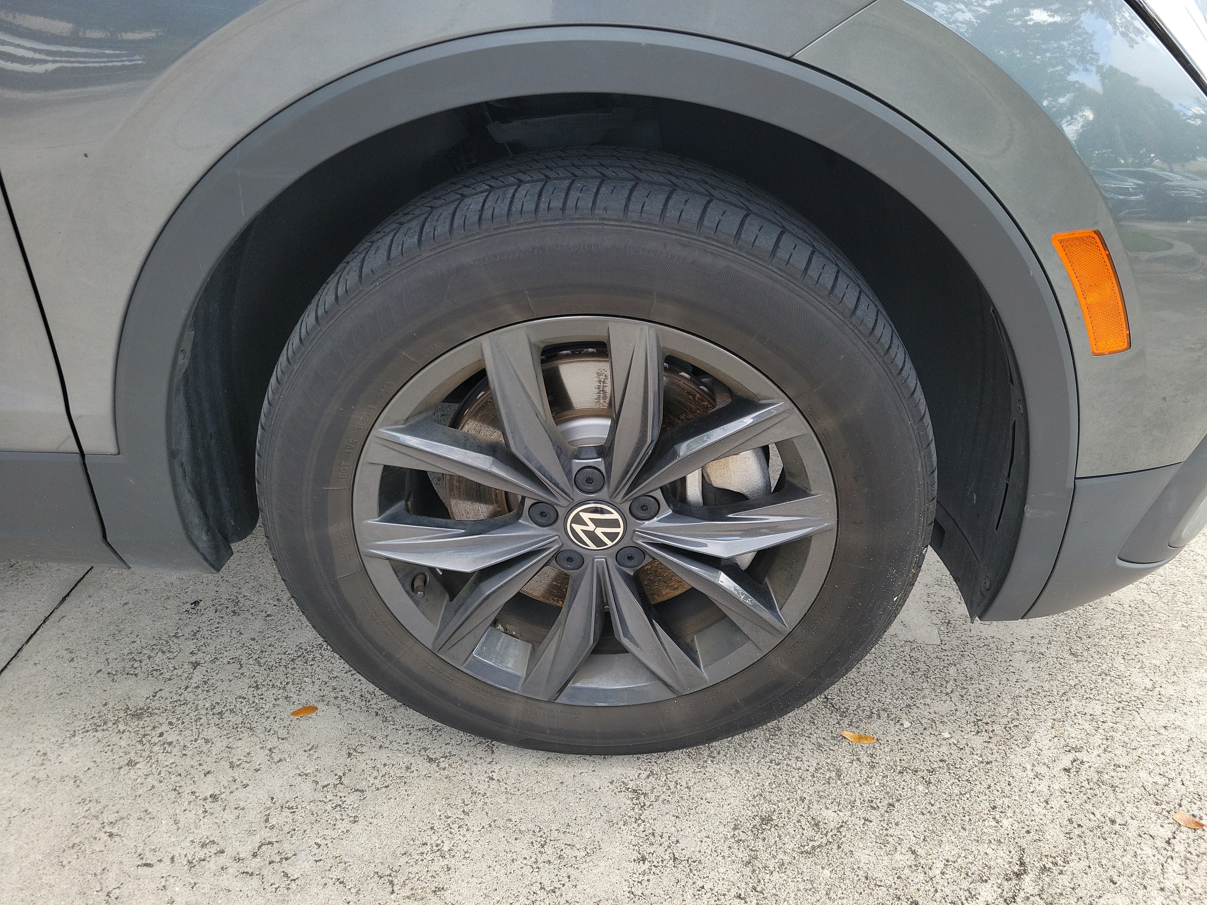 2024 Volkswagen Tiguan SE - Photo 9