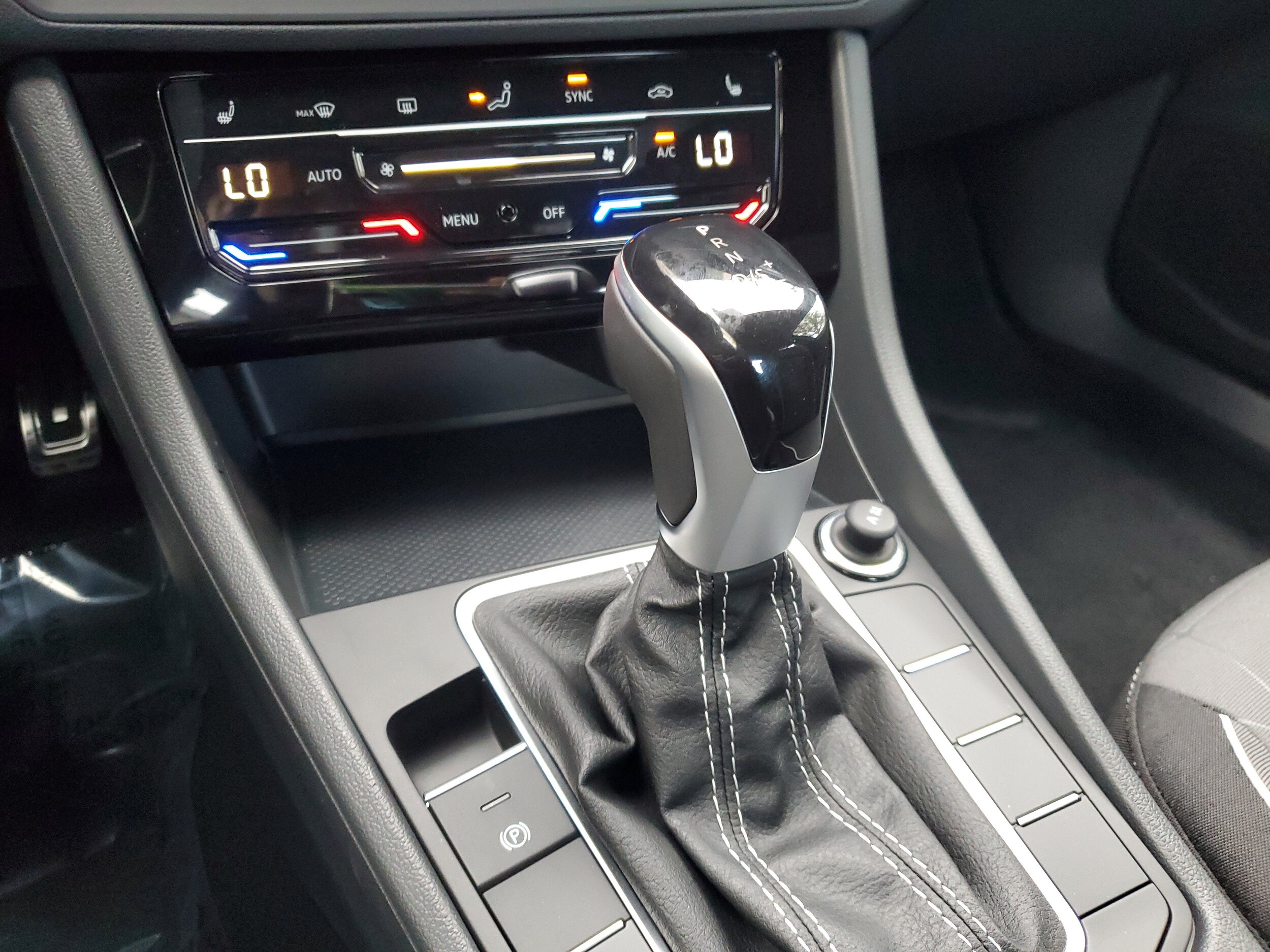 2026 Volkswagen Jetta Sport - Photo 21