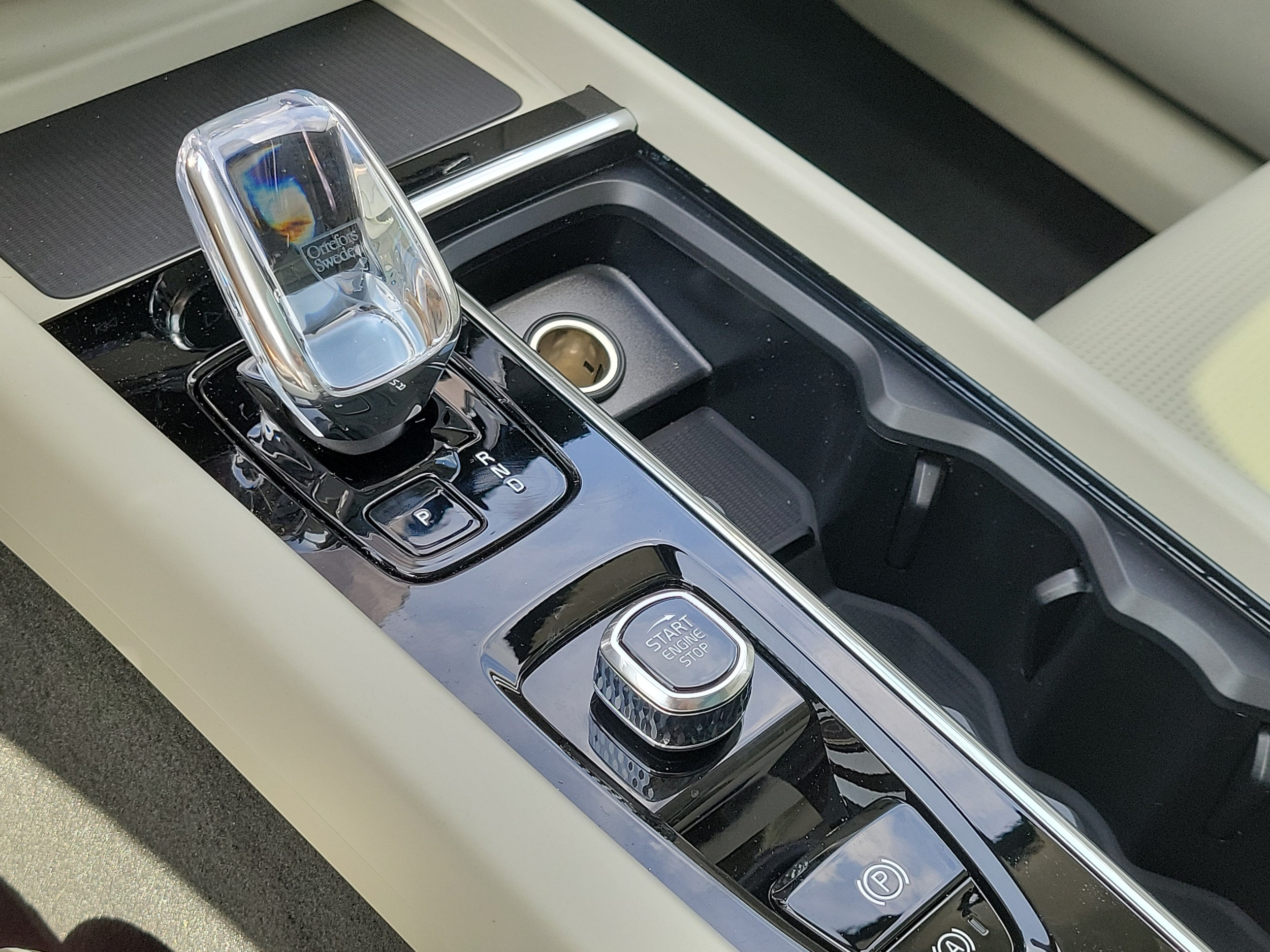 2026 Volvo XC60 Ultra - Photo 16