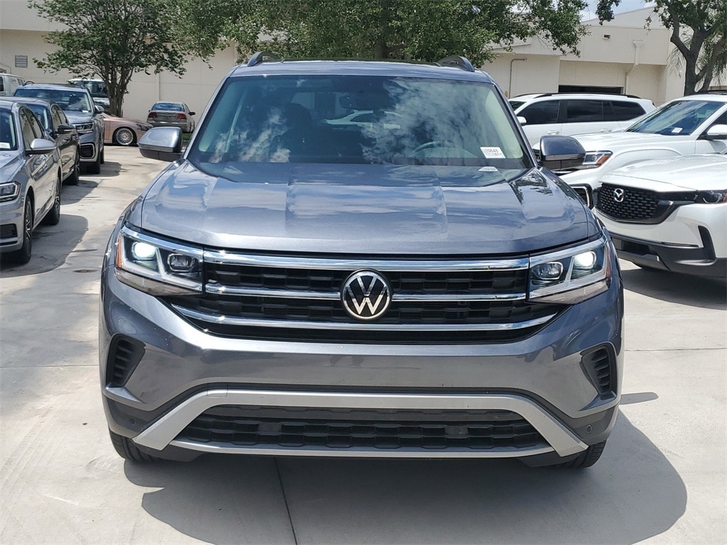 Used 2021 Volkswagen Atlas SE w/Tech with VIN 1V2JR2CA1MC590755 for sale in Coconut Creek, FL