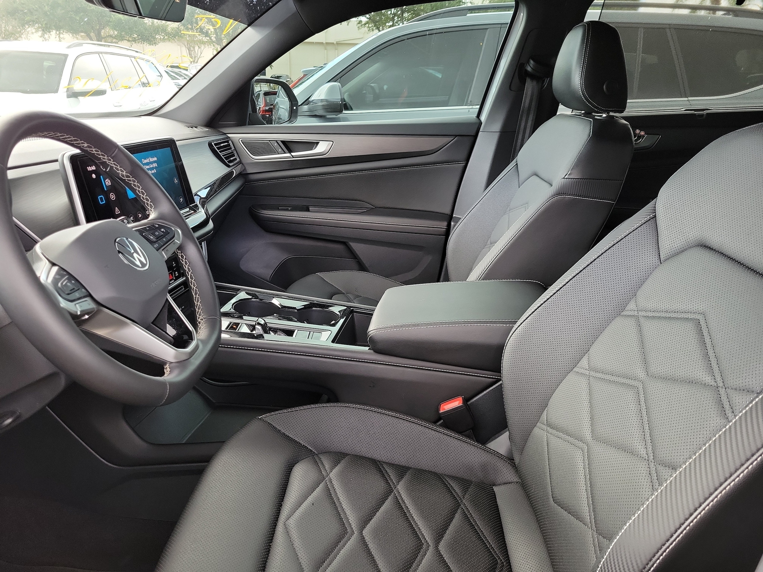 2024 Volkswagen Atlas Cross Sport SE w/Tech - Photo 16