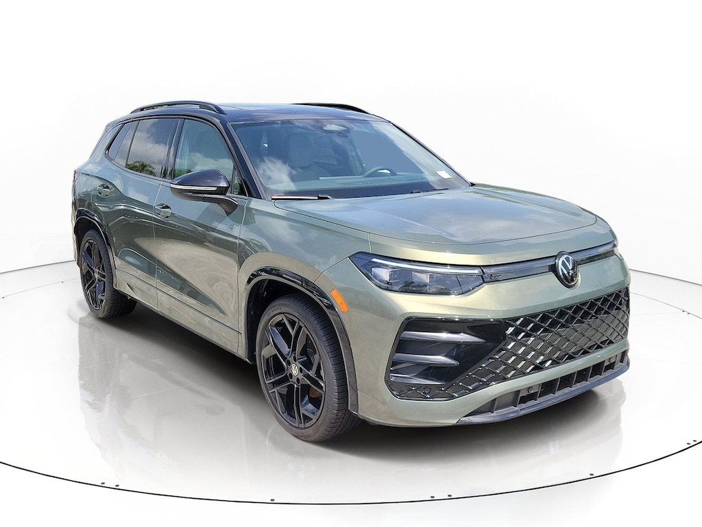 New 2026 Volkswagen Tiguan 2.0T SE R-Line Black SUV