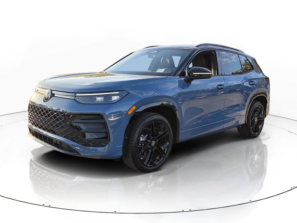 New 2026 Volkswagen Tiguan 2.0T SE R-Line Black SUV