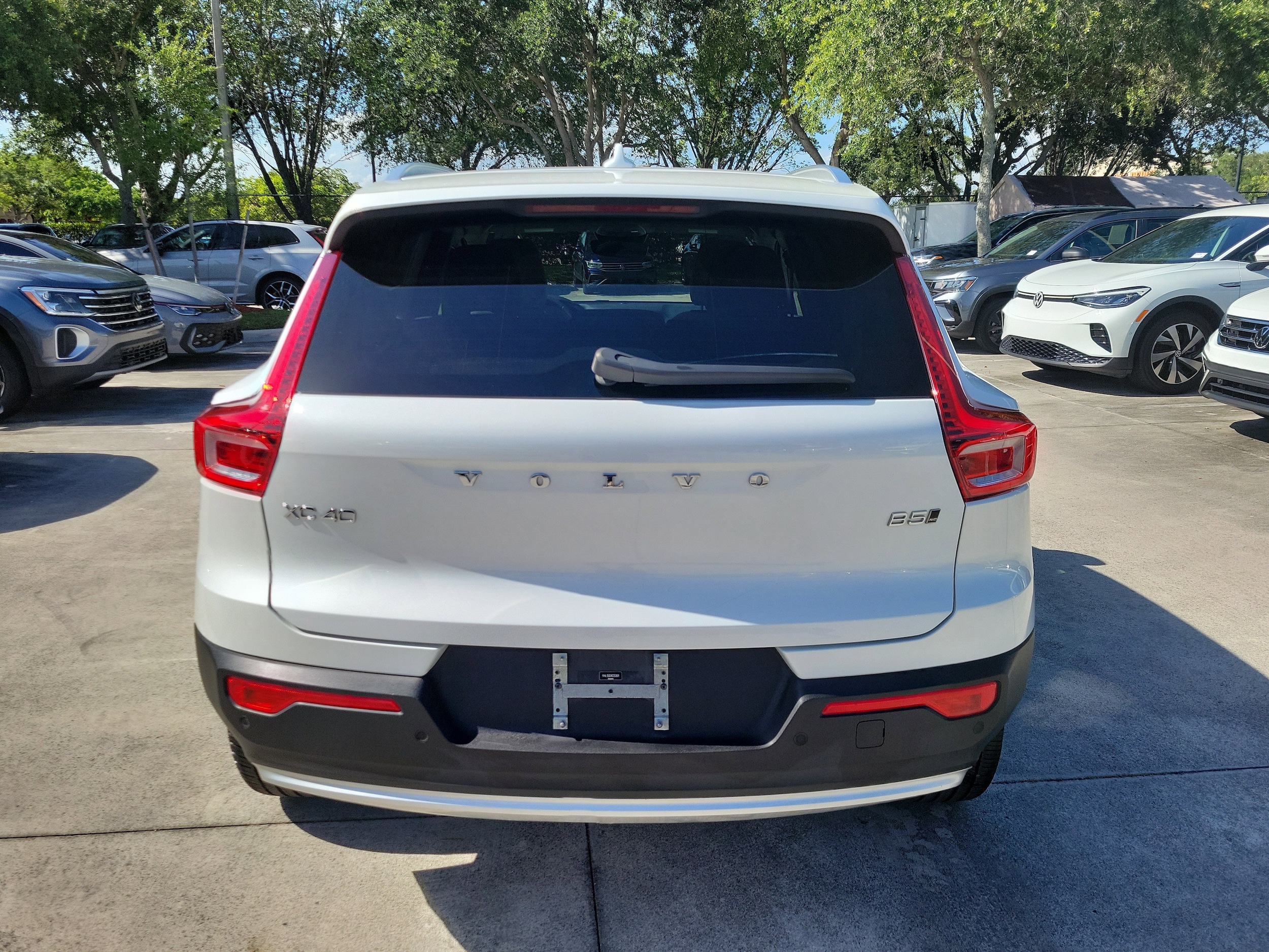 2024 Volvo XC40 Plus - Photo 7