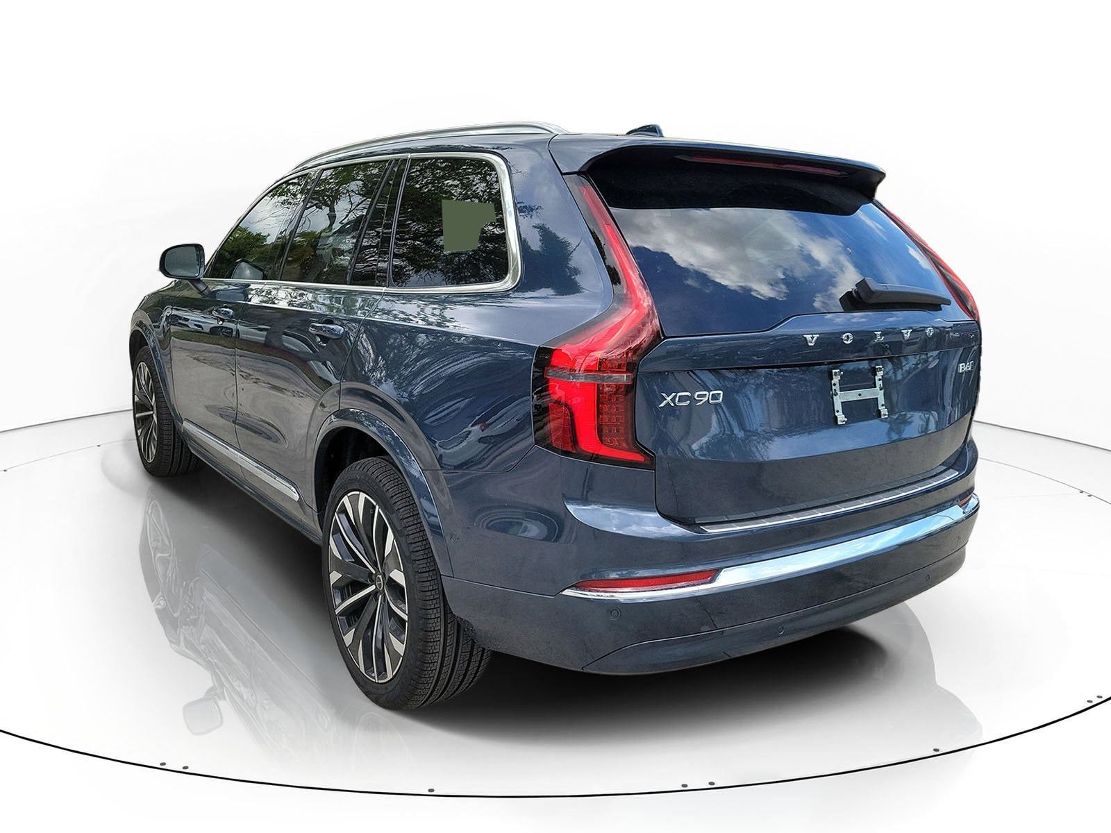 2026 Volvo XC90 Plus - Photo 7