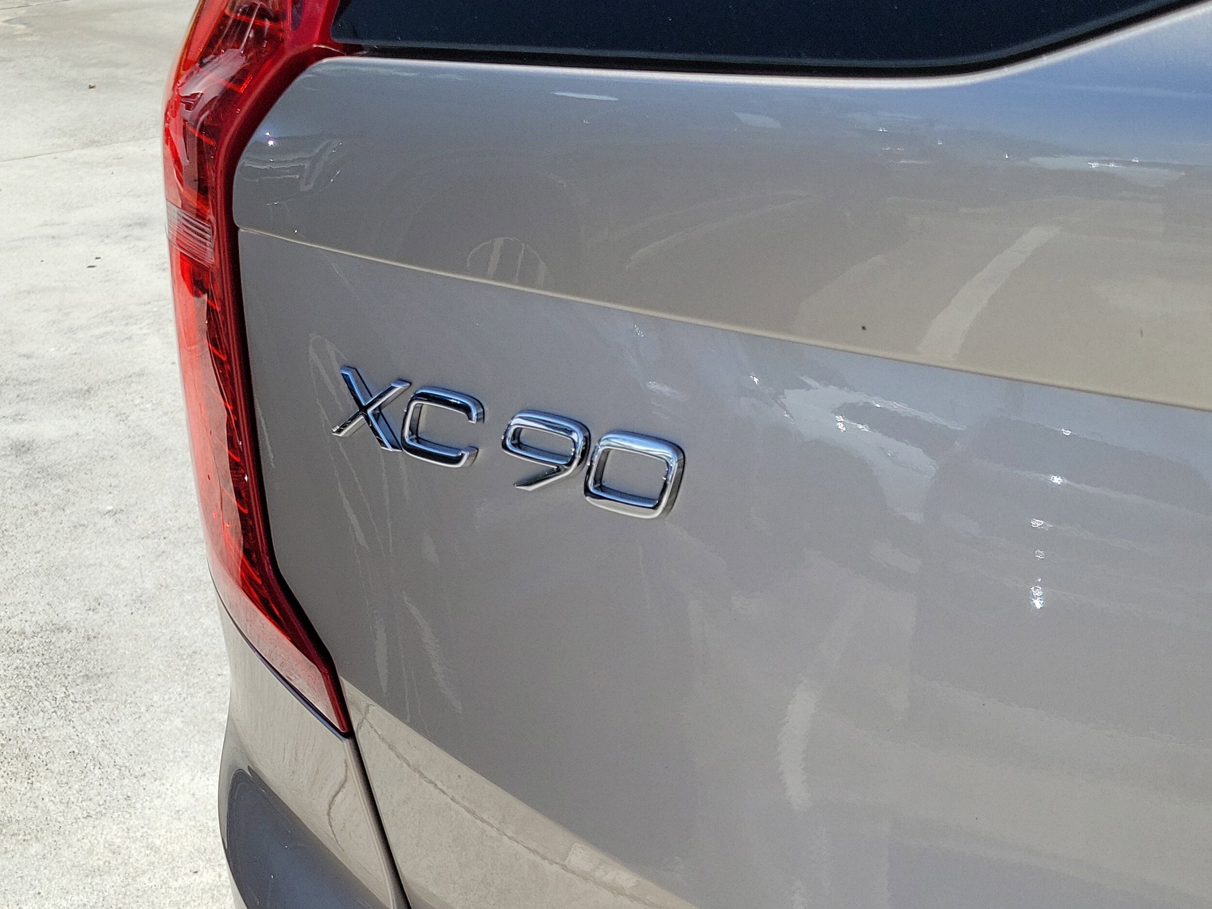 2025 Volvo XC90 Core - Photo 11