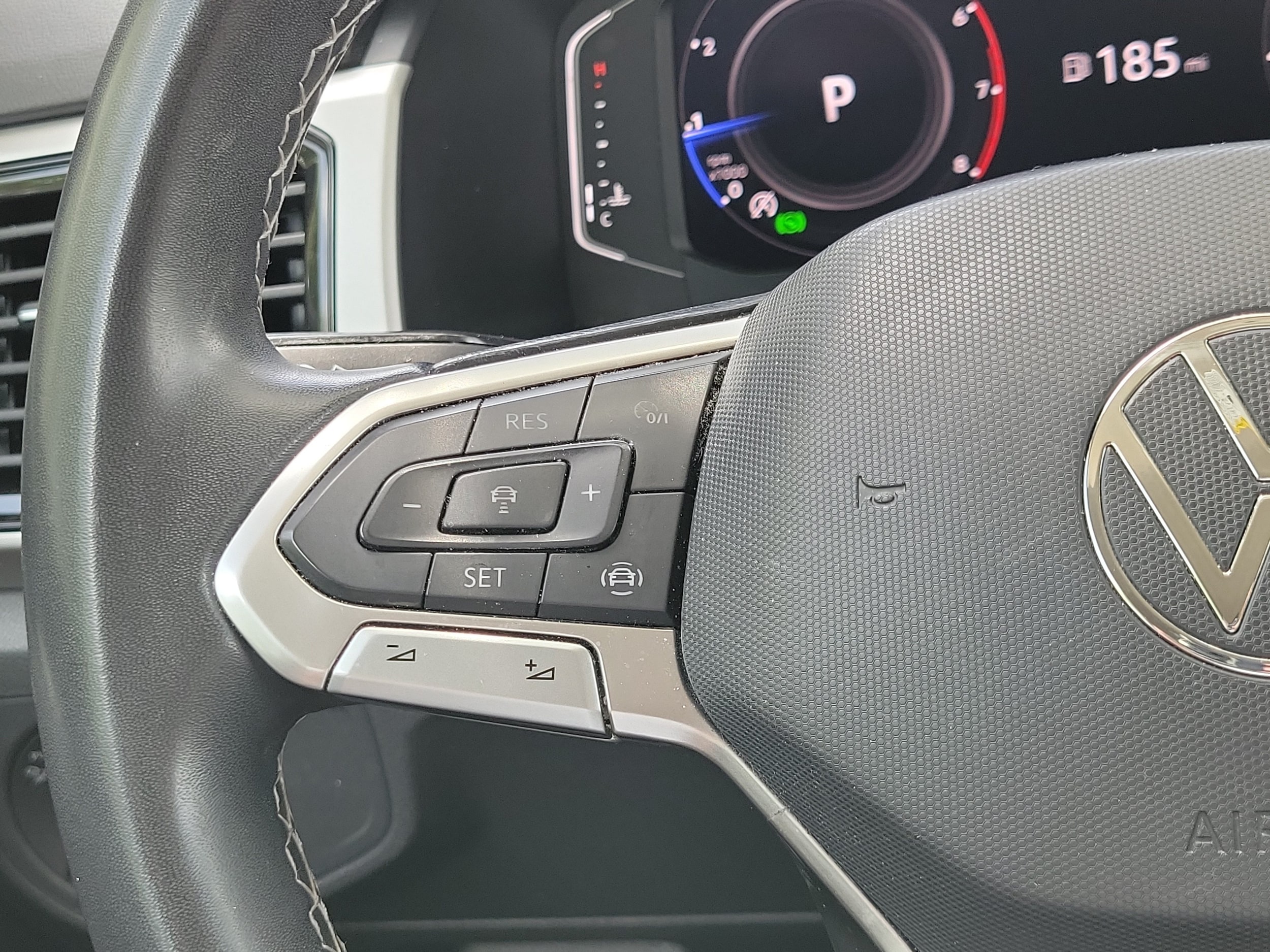 2023 Volkswagen Atlas SE w/Tech - Photo 21
