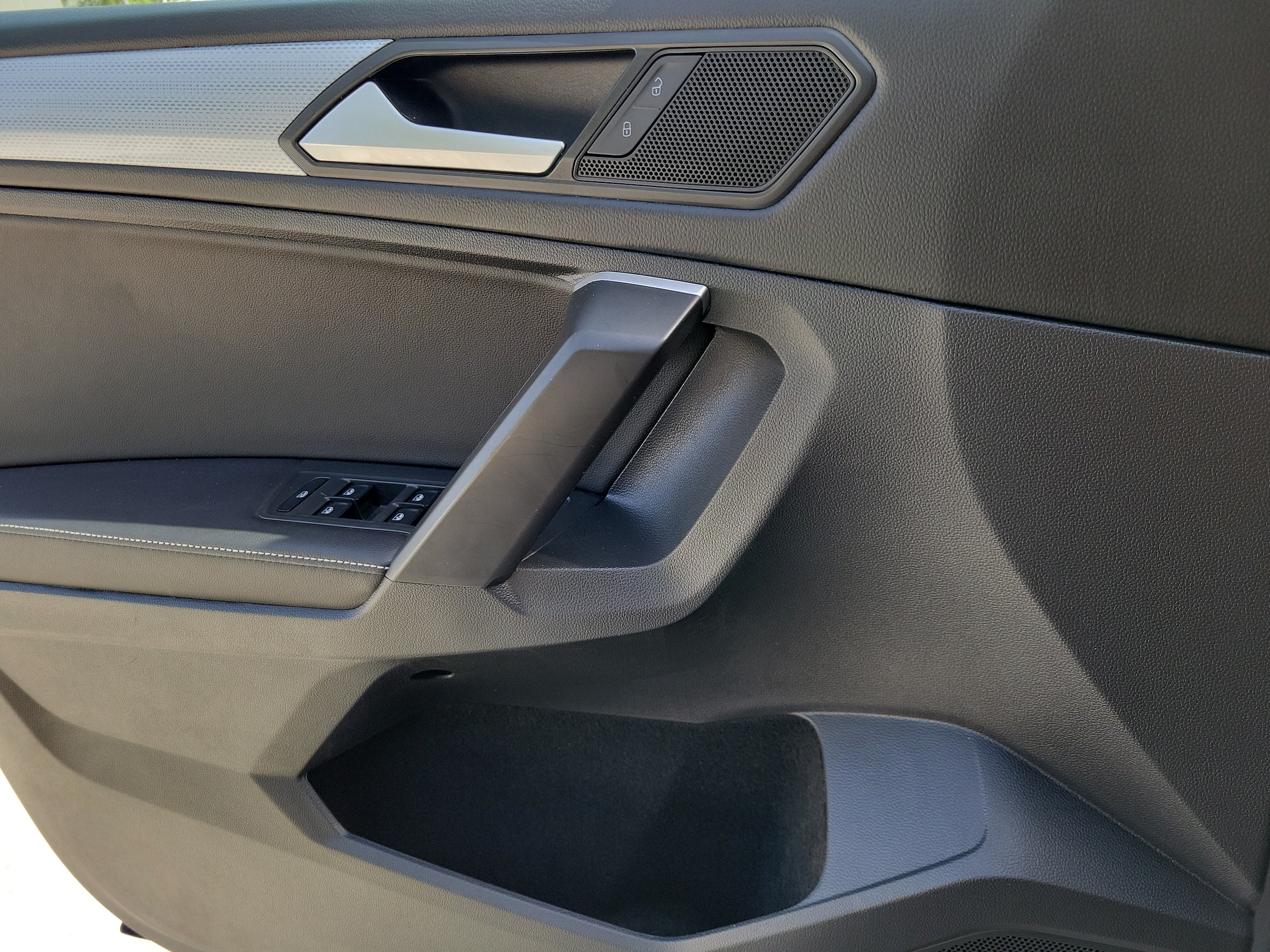 2024 Volkswagen Tiguan S - Photo 18