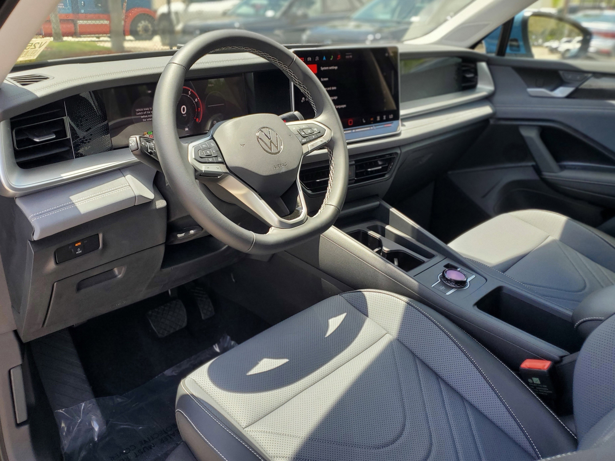 2026 Volkswagen Tiguan SE - Photo 10