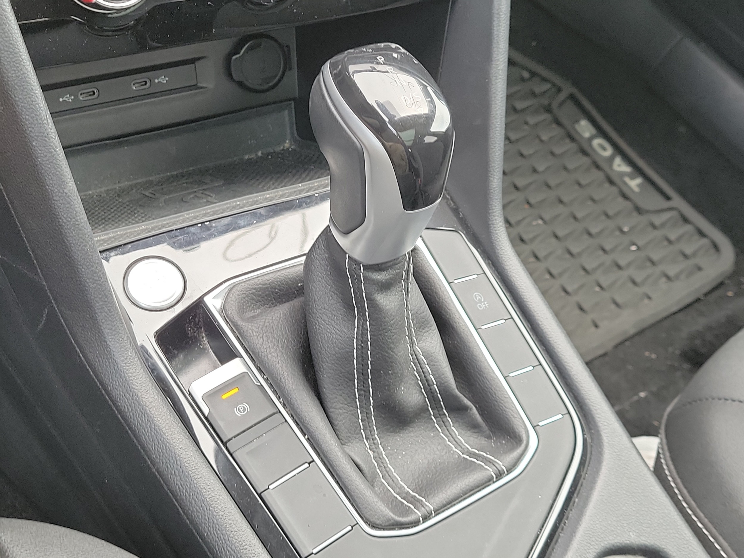 2023 Volkswagen Taos SE - Photo 27