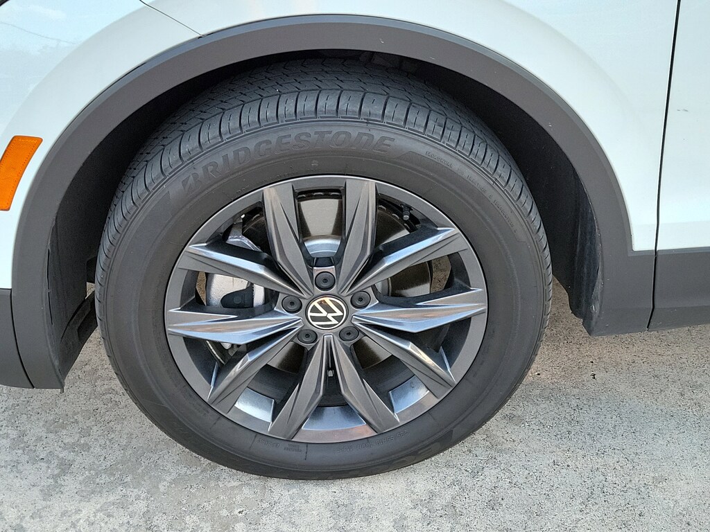 Used 2022 Volkswagen Tiguan 2.0T SE SUV