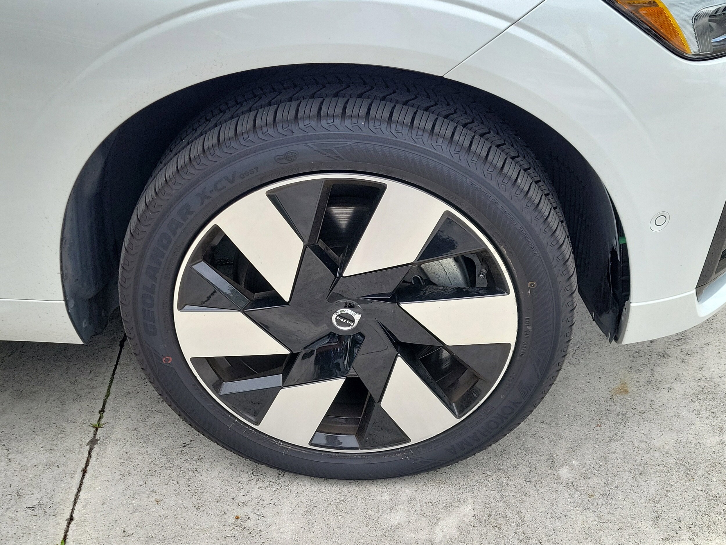 2024 Volvo XC60 Plus - Photo 13