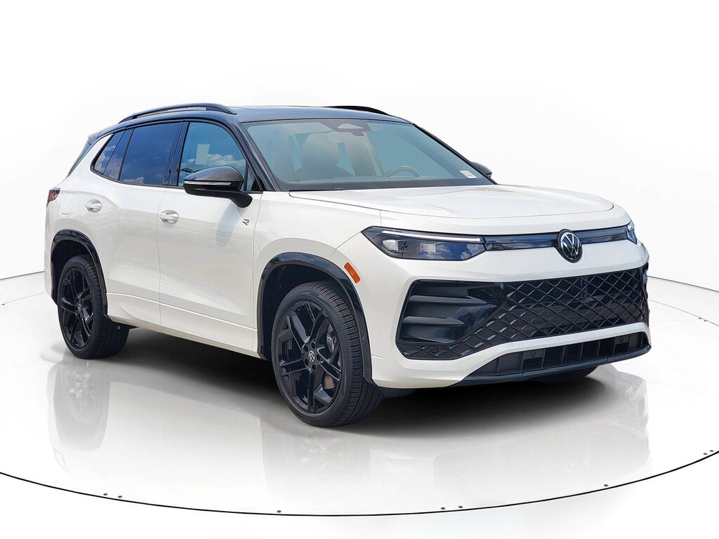 New 2026 Volkswagen Tiguan SE R-Line Black SUV