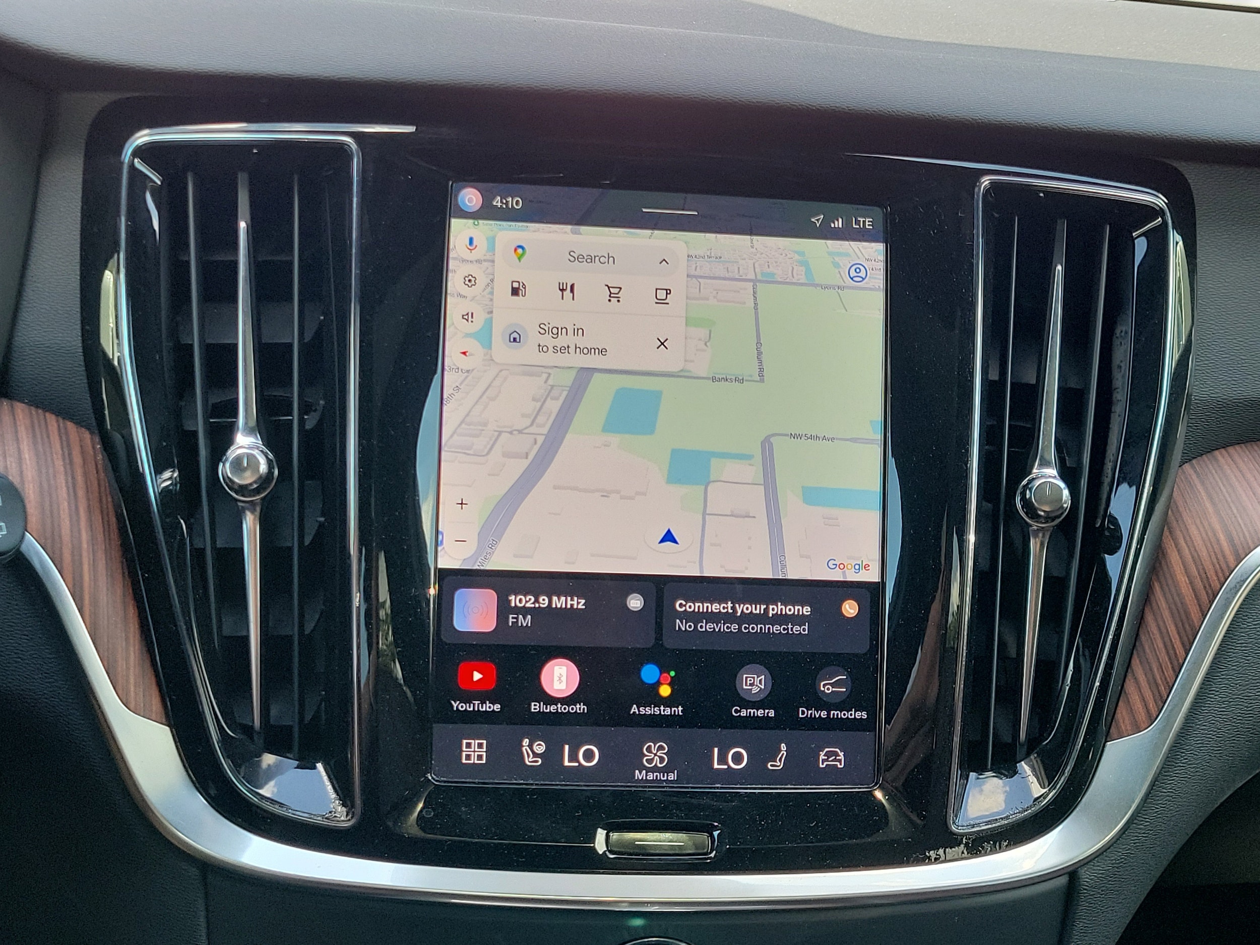 2025 Volvo V60 Cross Country Plus - Photo 26