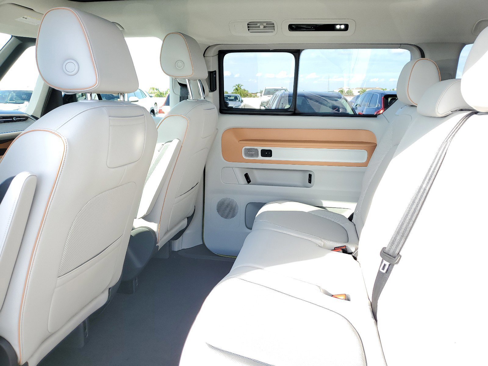 2025 Volkswagen ID. Buzz 1st Edition - Photo 6