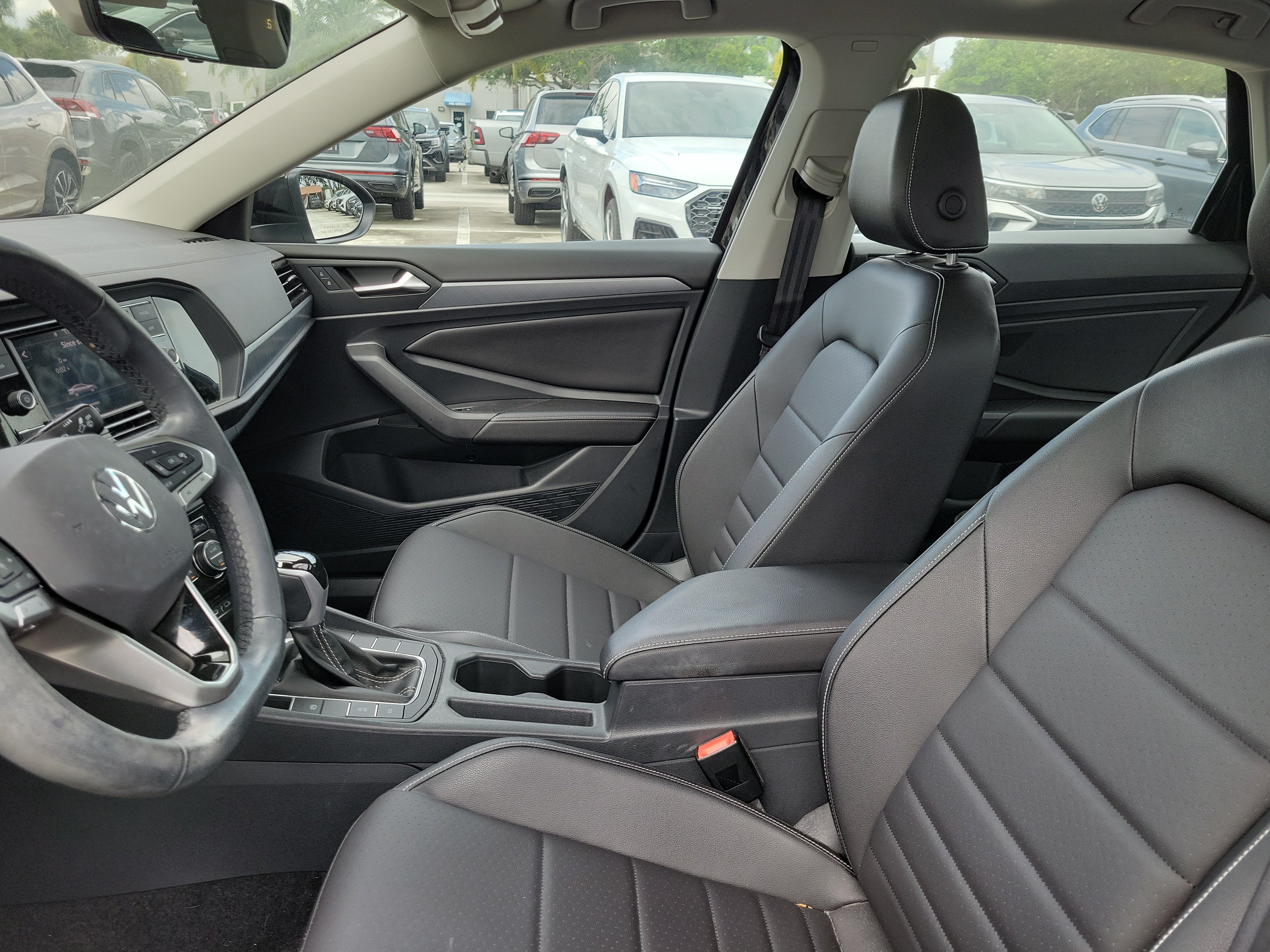 2023 Volkswagen Jetta SE - Photo 14