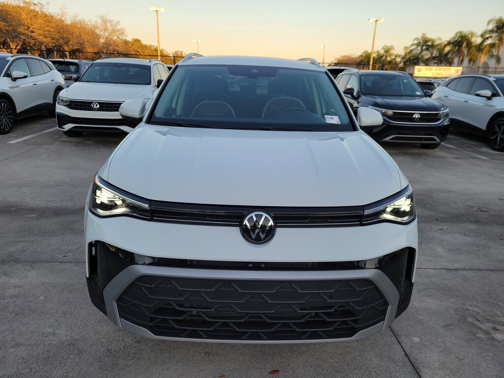 Used 2025 Volkswagen Taos 1.5T SE SUV