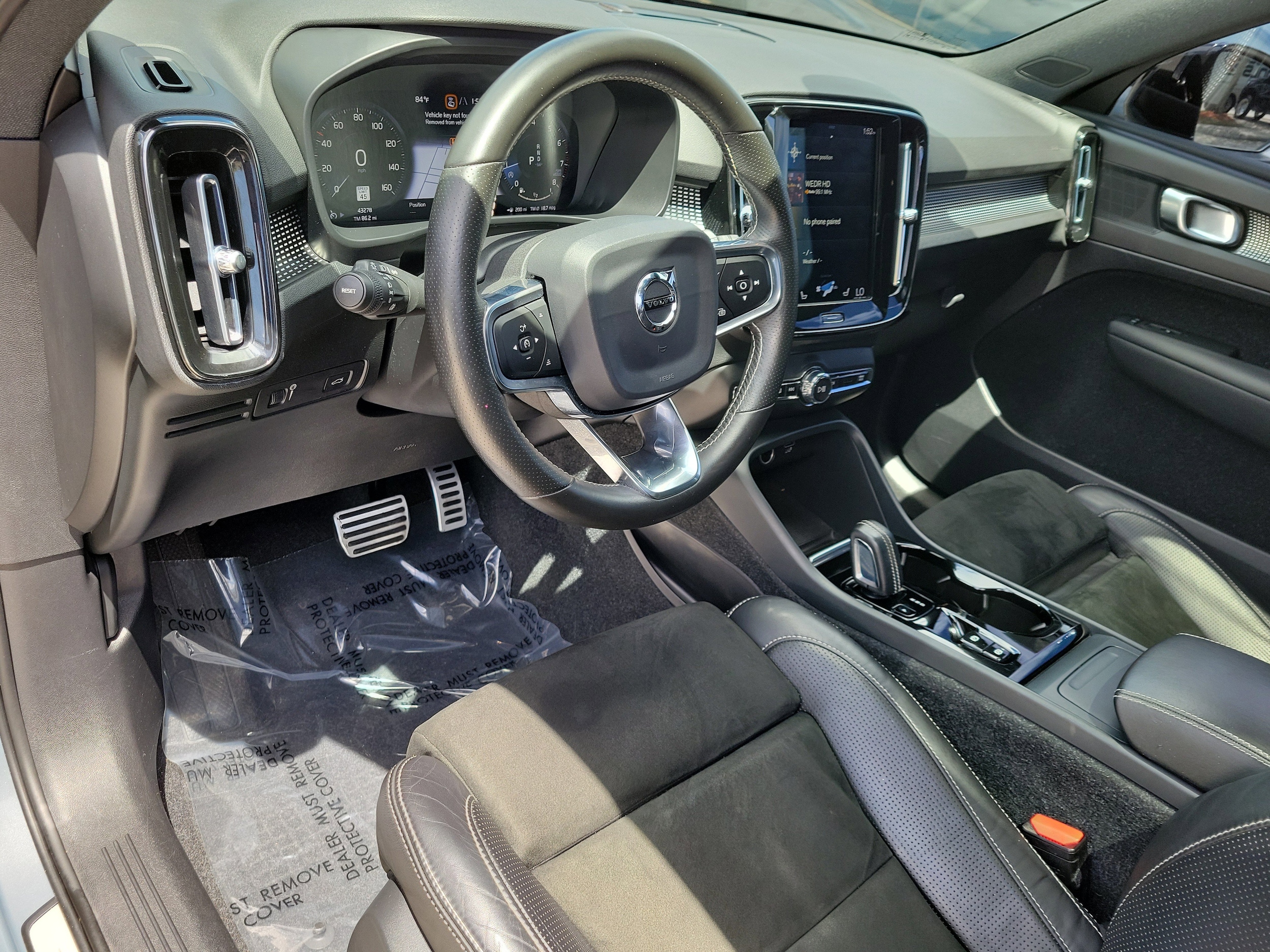 2021 Volvo XC40 R-Design - Photo 22