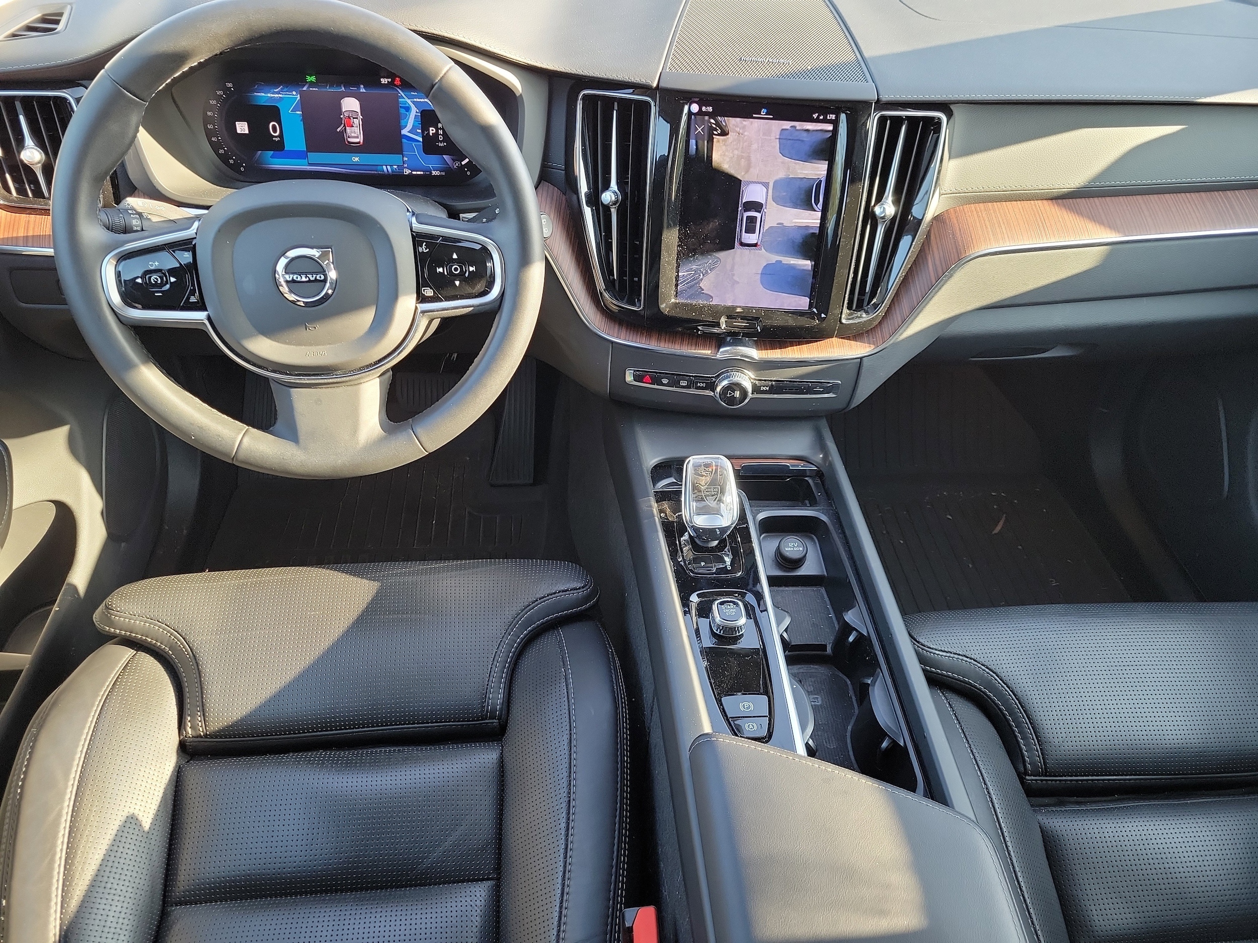 2023 Volvo XC60 Ultimate - Photo 11